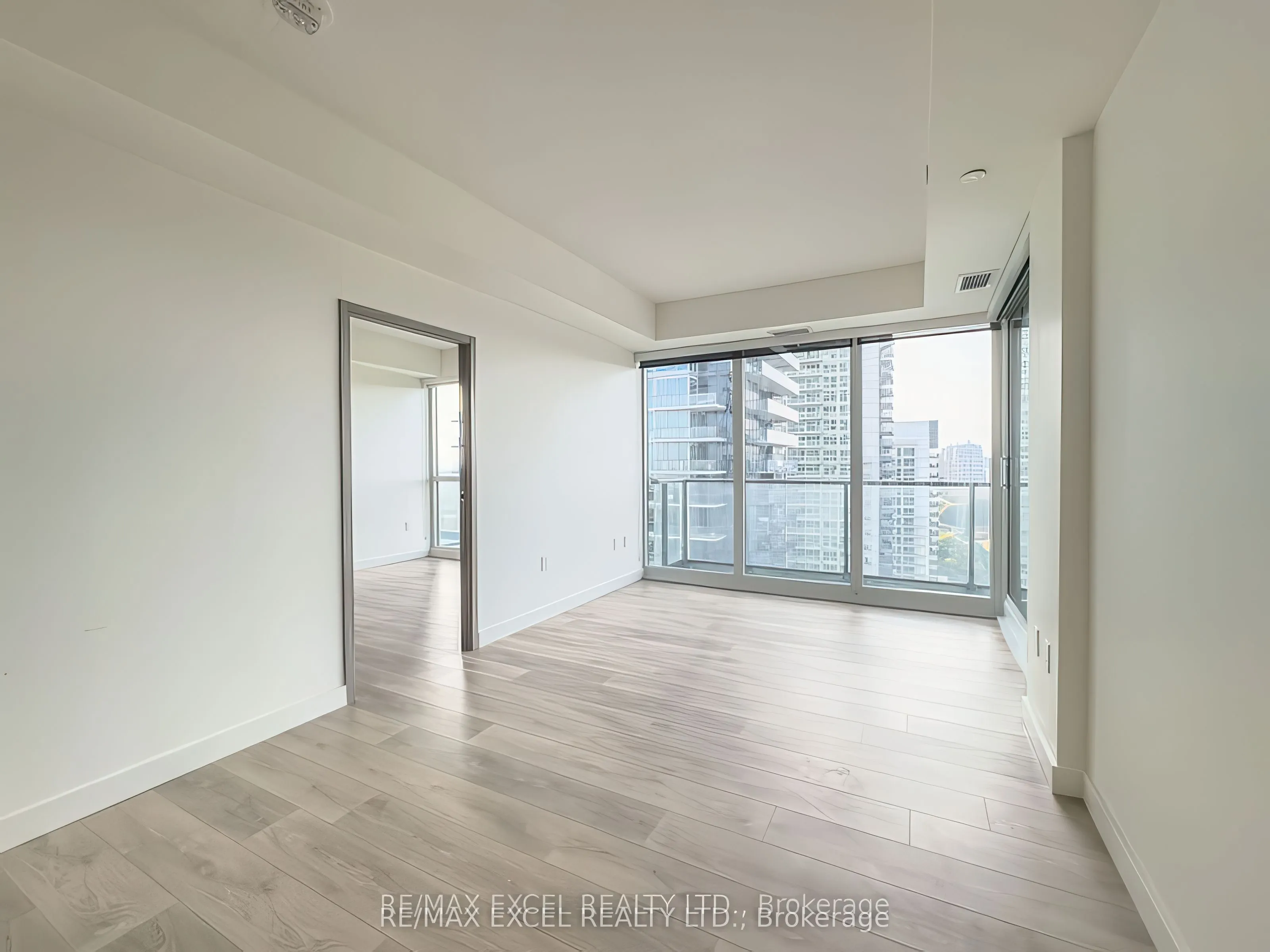 95 McMahon Drive, #2209