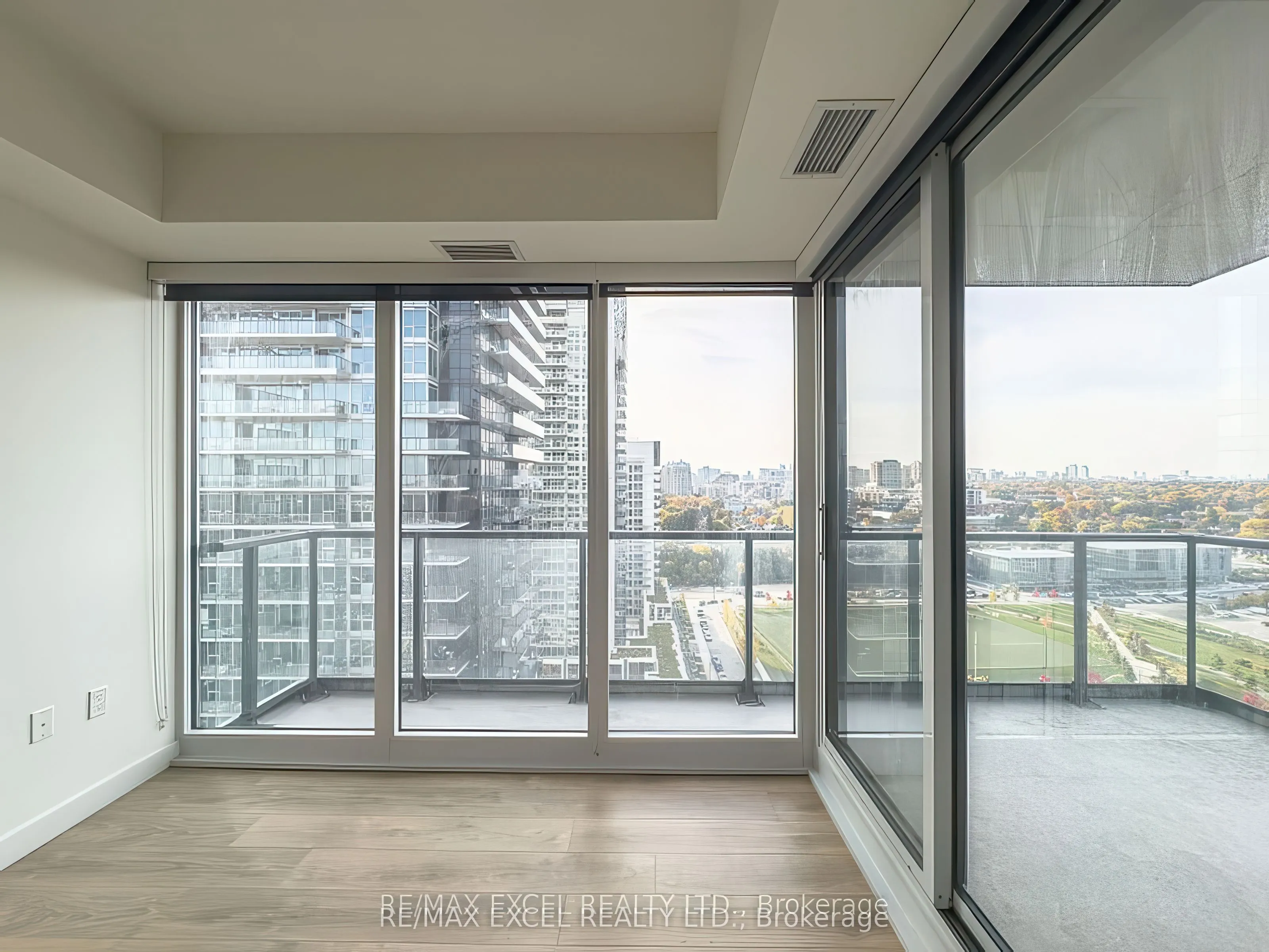 95 McMahon Drive, #2209