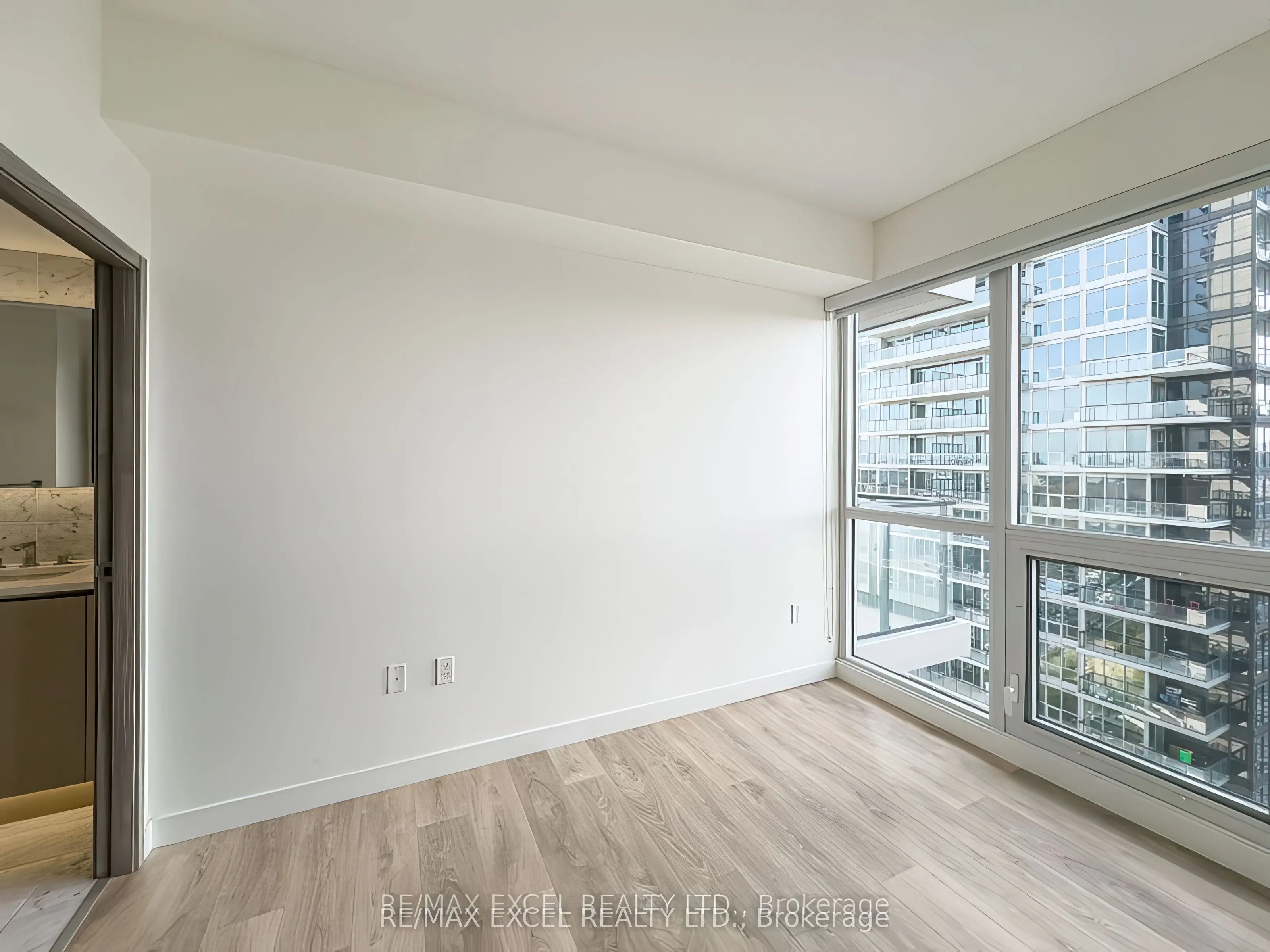 95 McMahon Drive, #2209