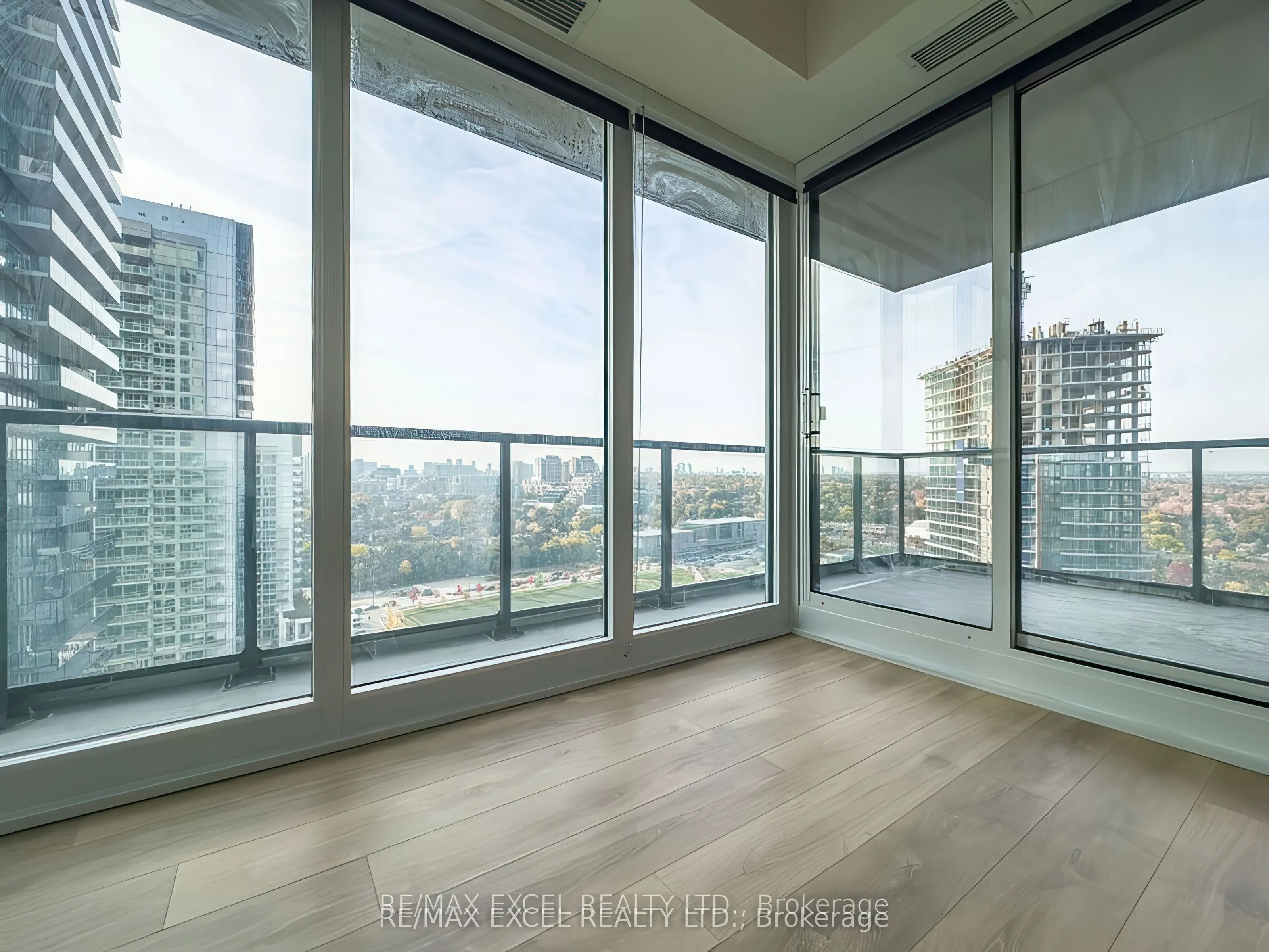 95 McMahon Drive, #2209