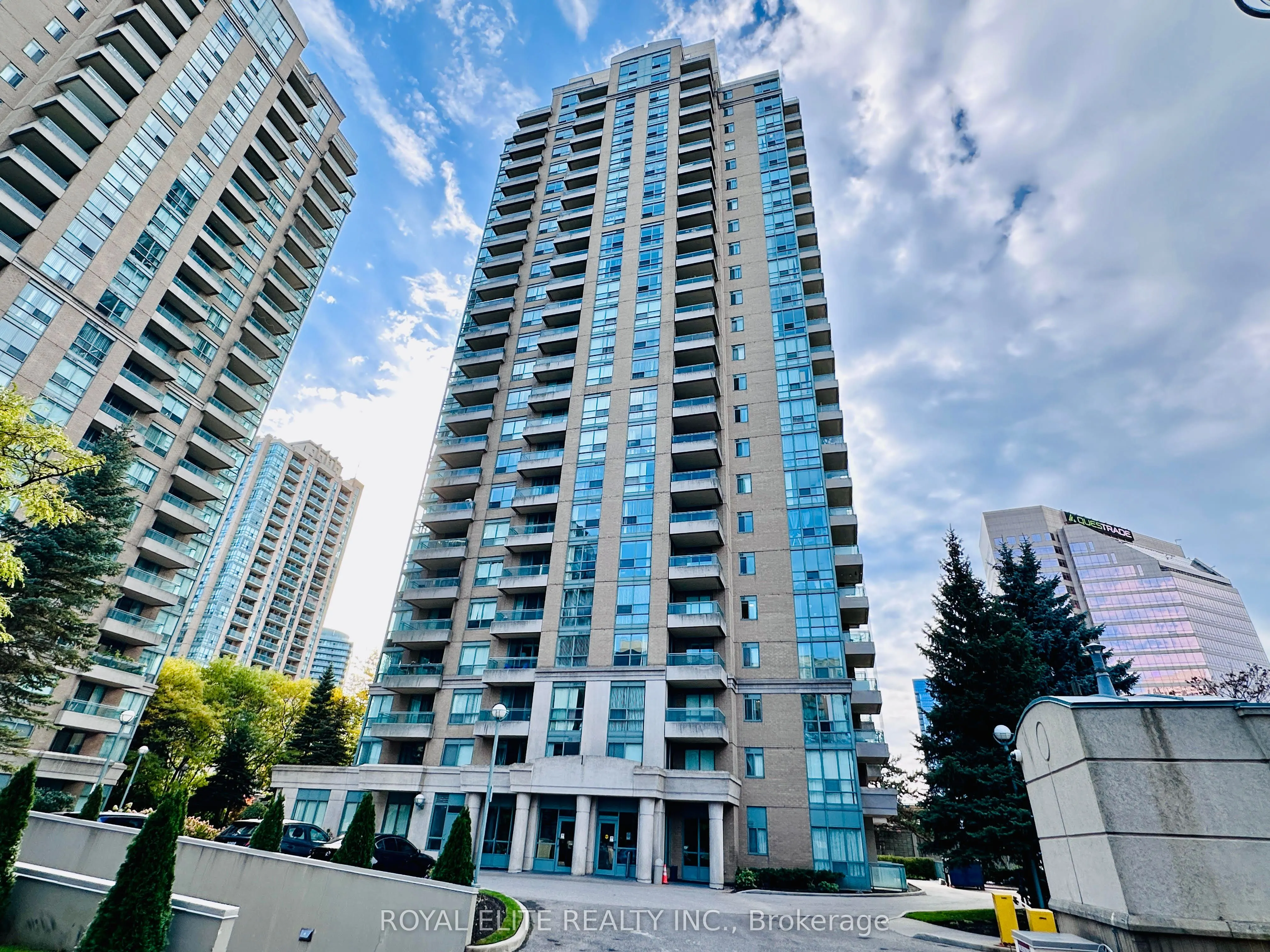 1 Pemberton Avenue, #2001