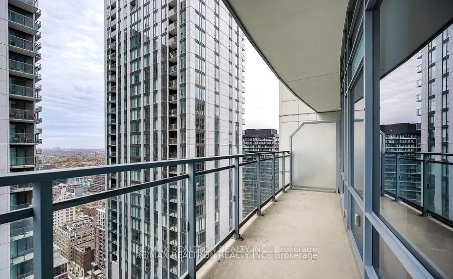 21 Widmer Street, #3712