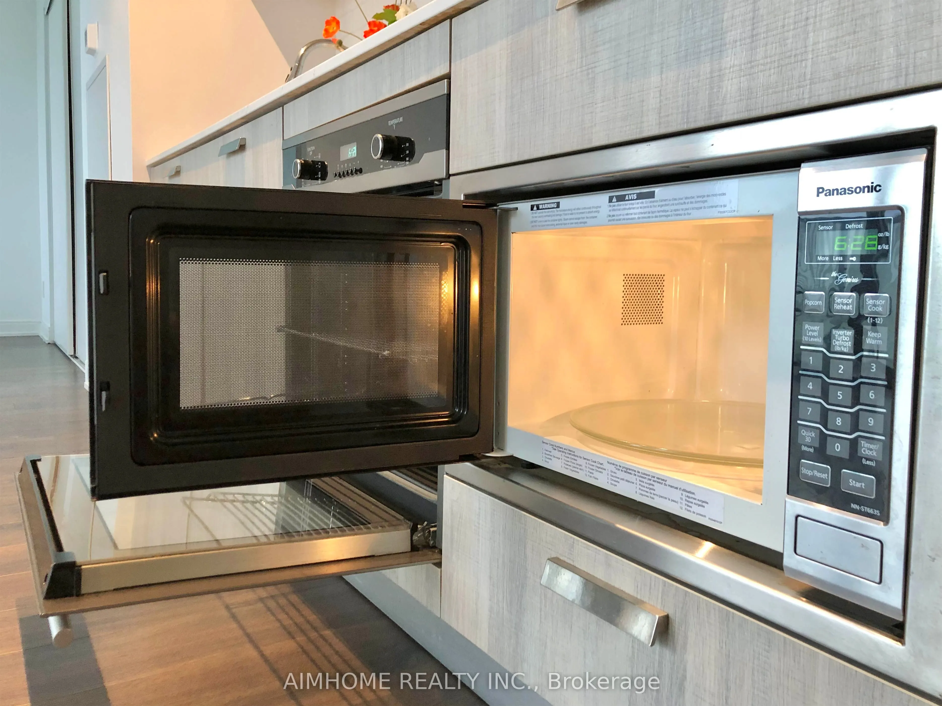 50 Charles Street E, #2315