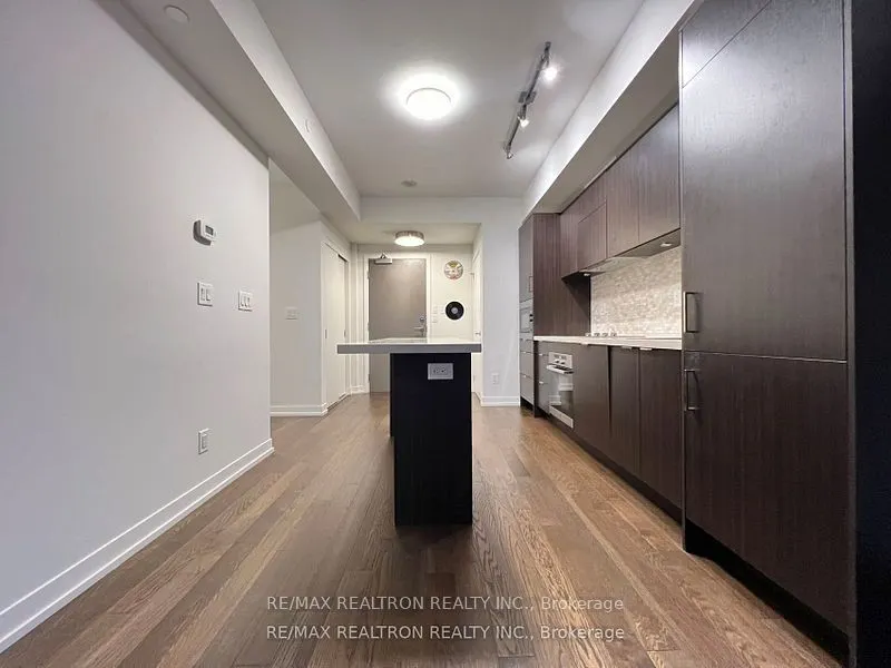 21 Widmer Street, #3712