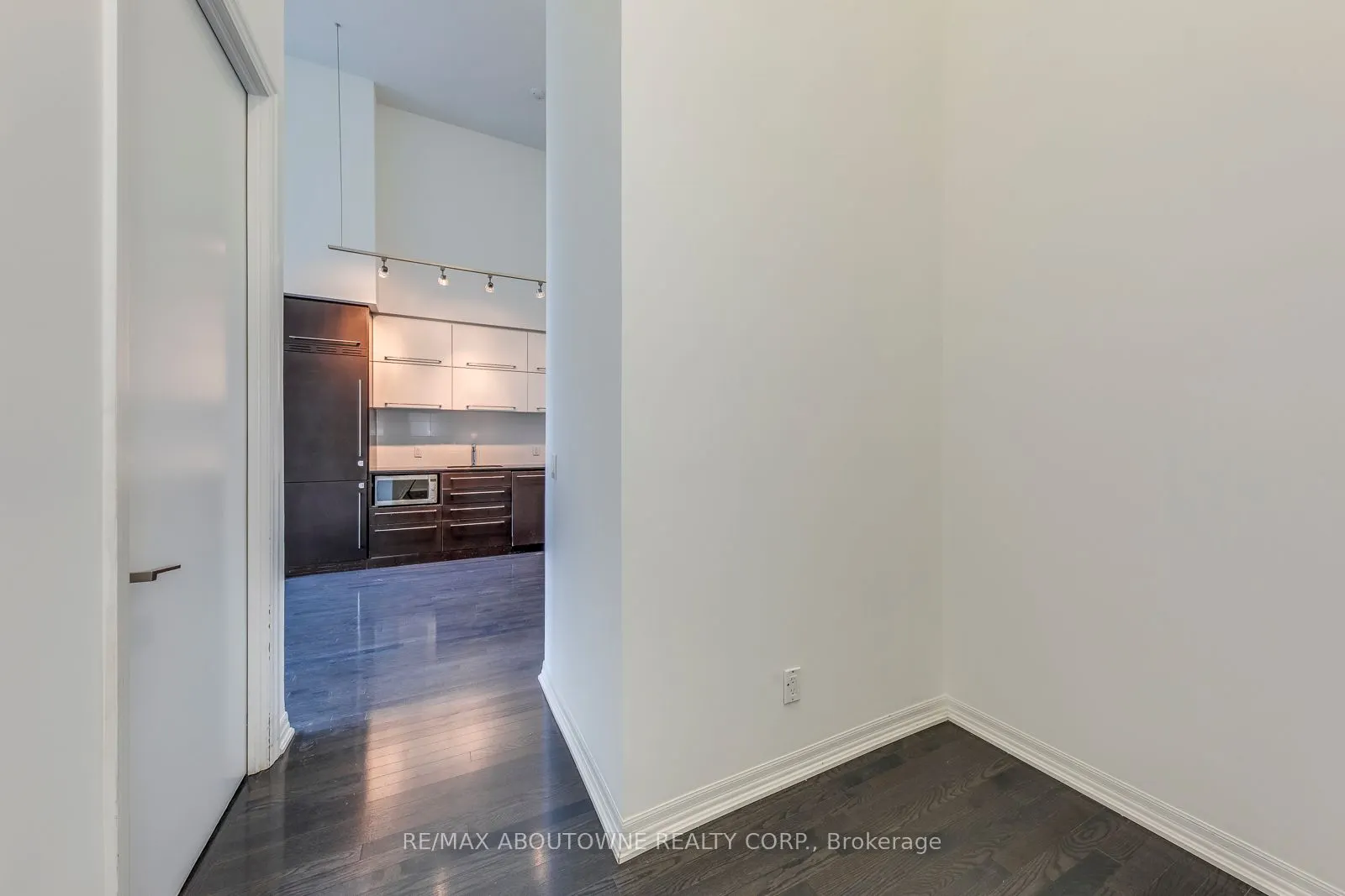 770 Bay Street, #202