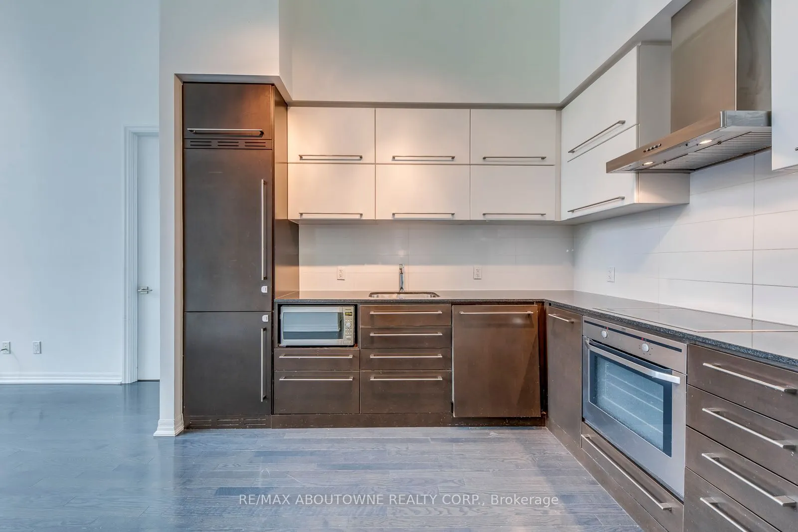 770 Bay Street, #202