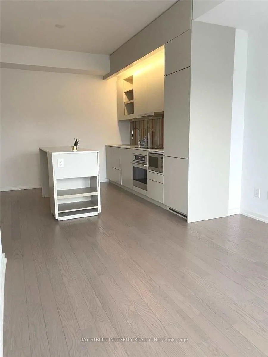101 Peter Street, #3901