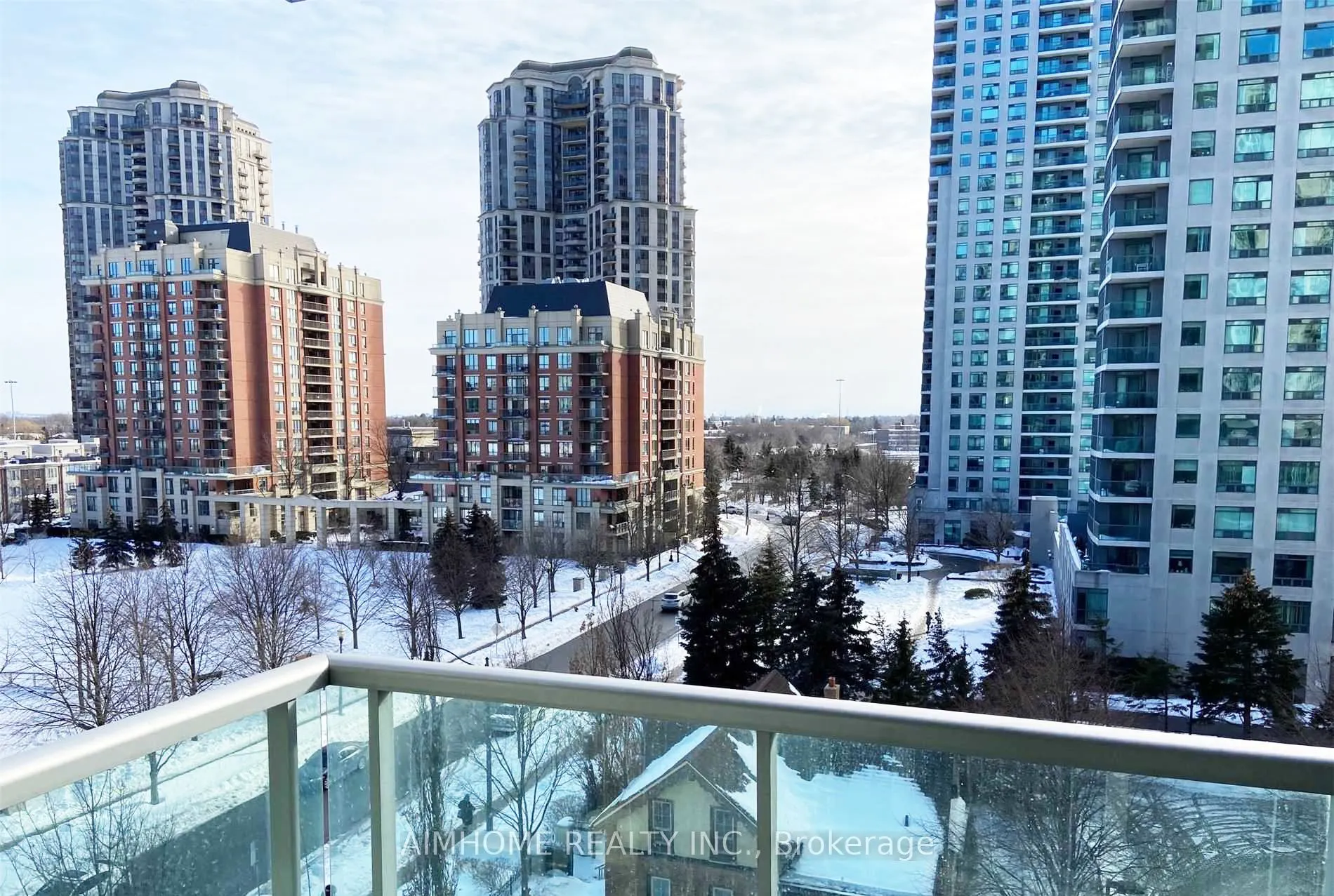16 Harrison Garden Boulevard, #607