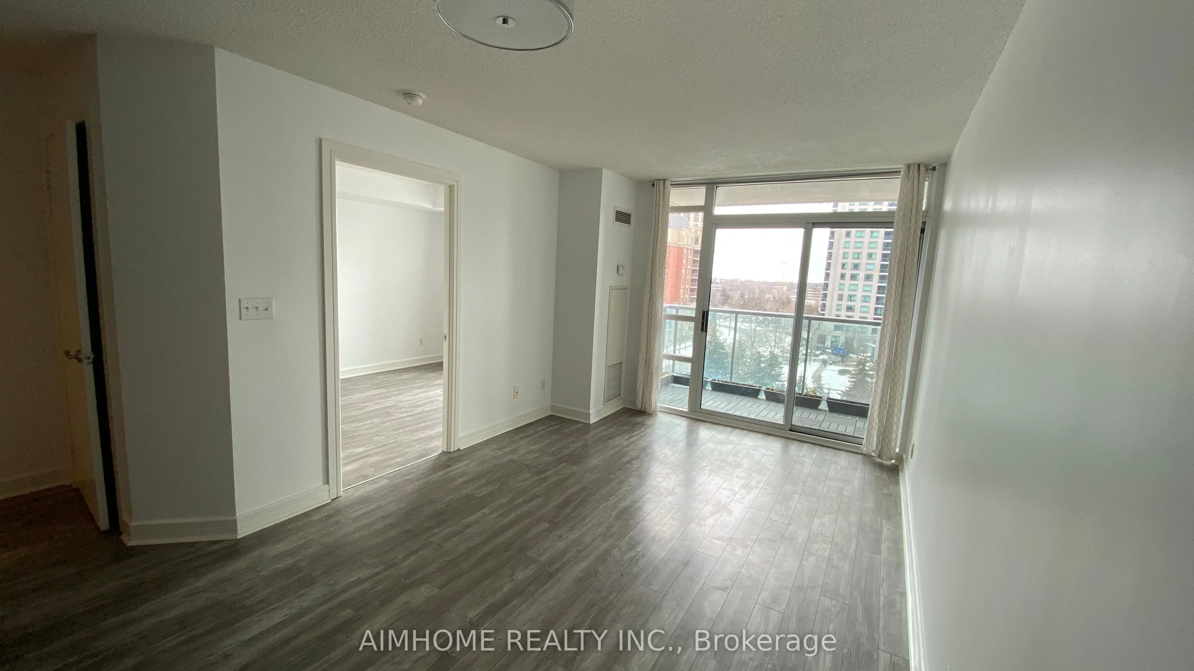 16 Harrison Garden Boulevard, #607