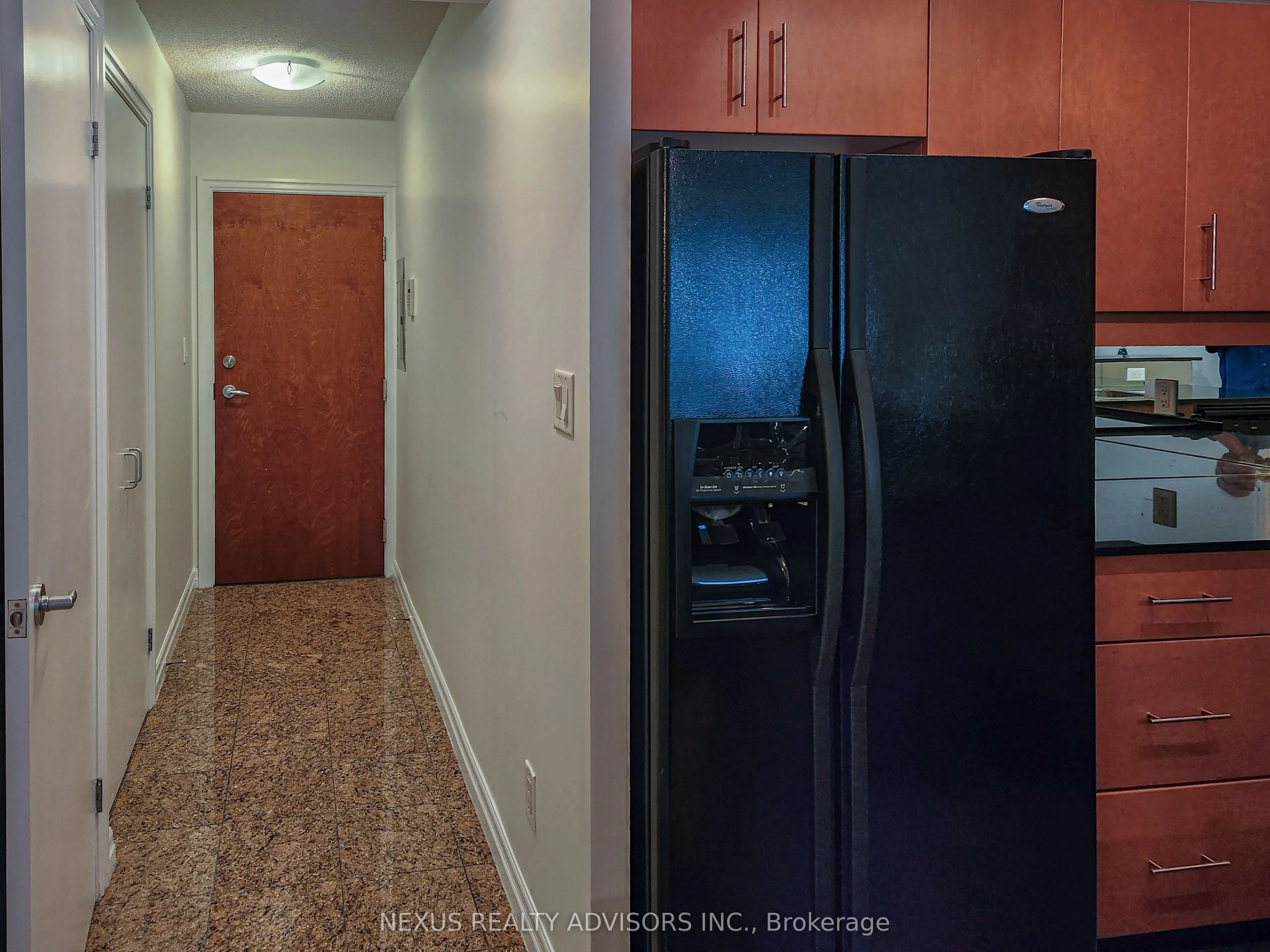 300 Bloor Street E, #909