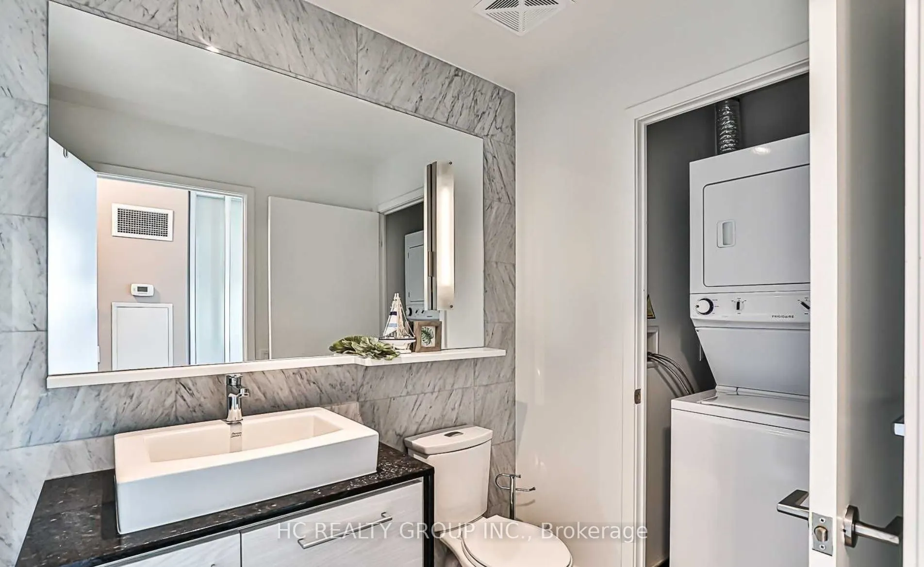 121 Mcmahon Drive, #3608