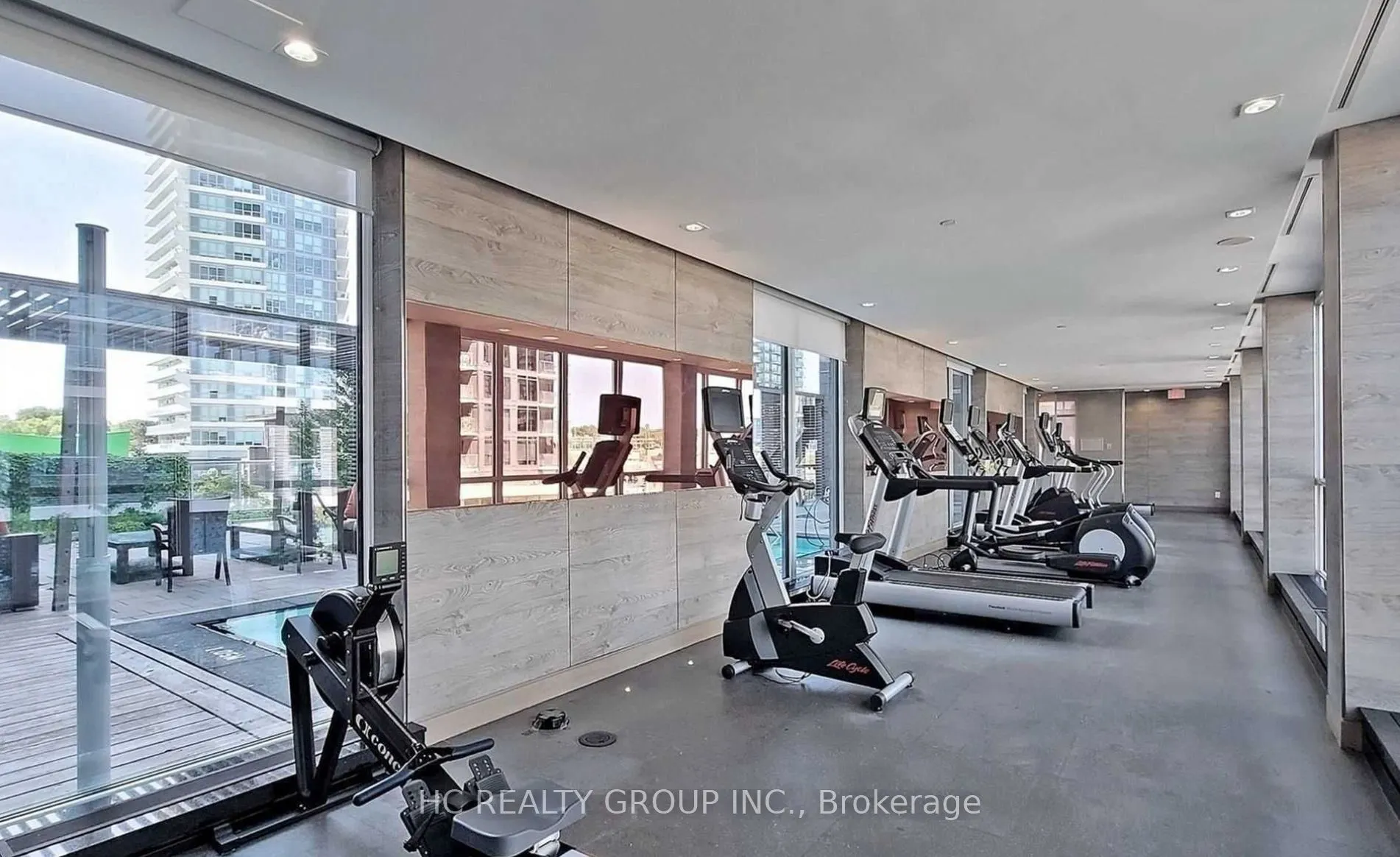 121 Mcmahon Drive, #3608