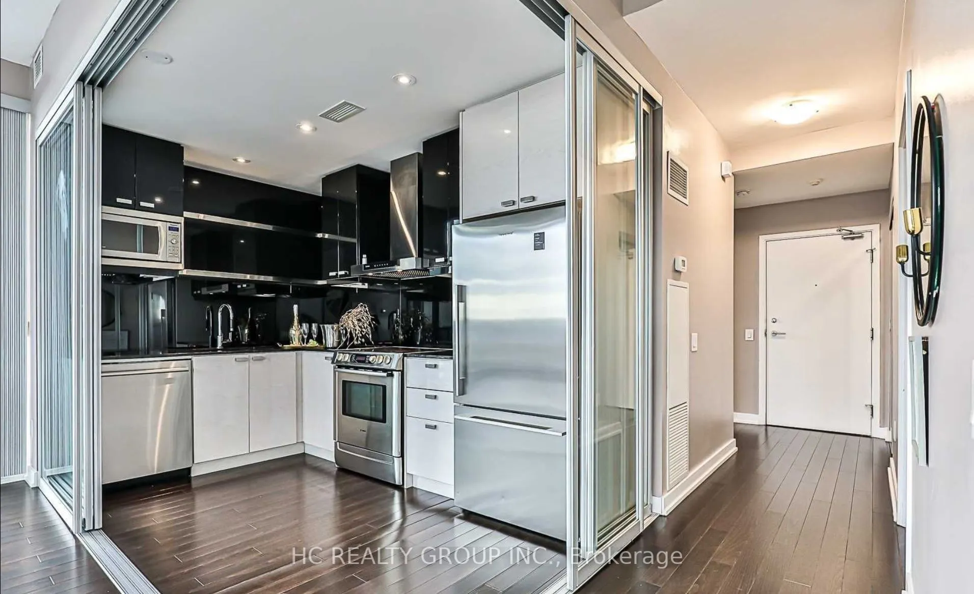 121 Mcmahon Drive, #3608
