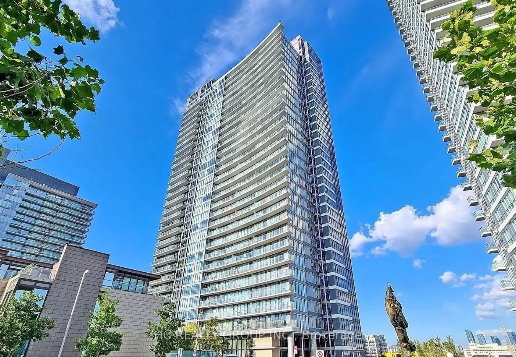 121 Mcmahon Drive, #3608
