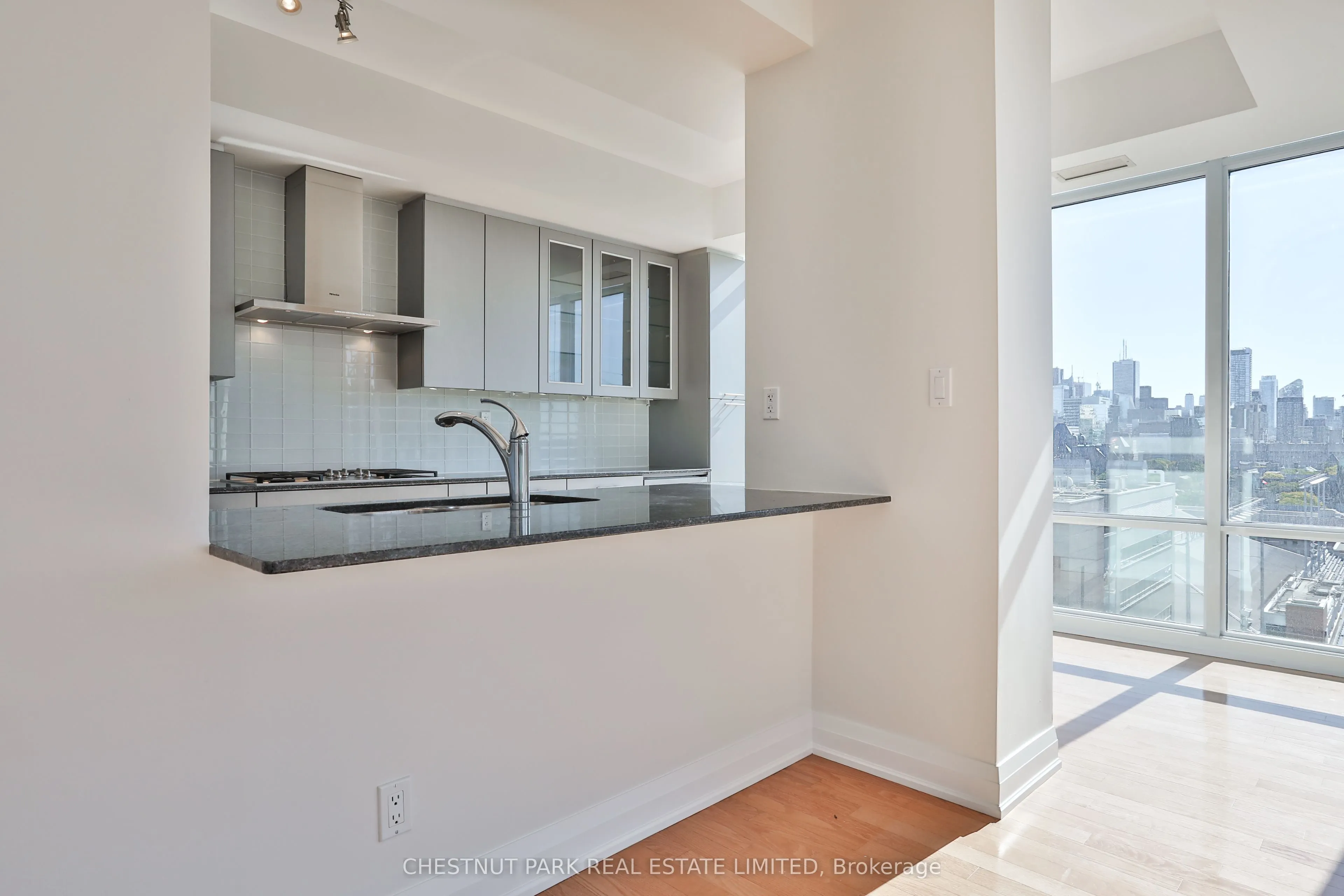 1 Bedford Road, #1002