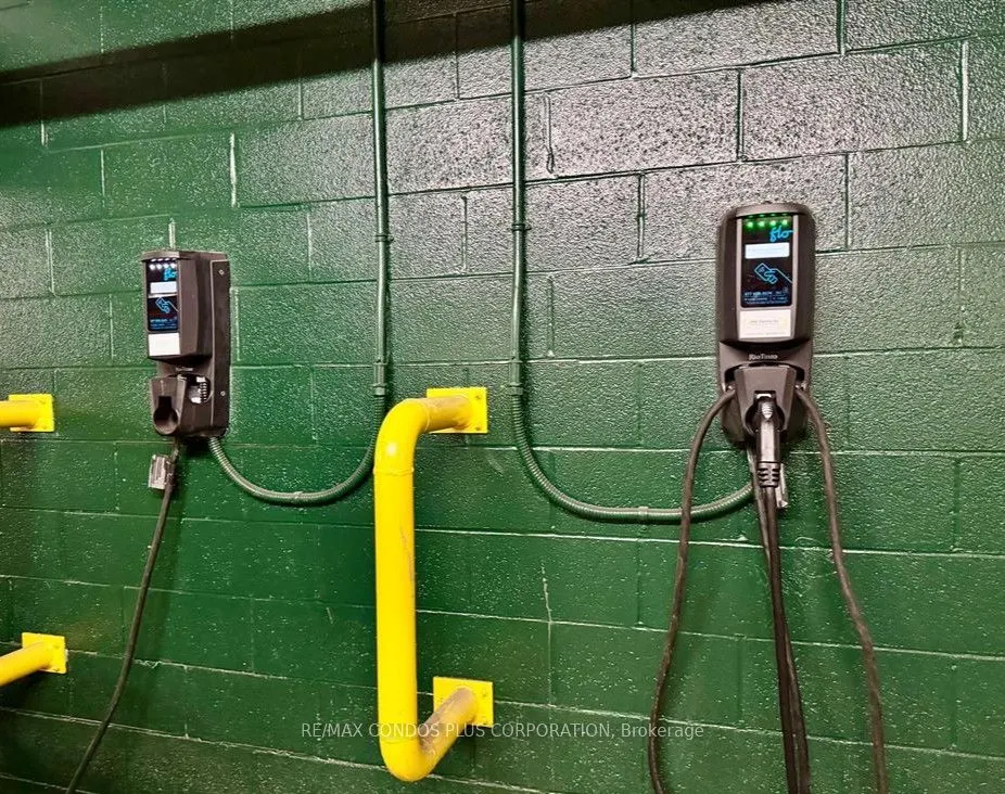 30 Harrison Garden Boulevard, #708