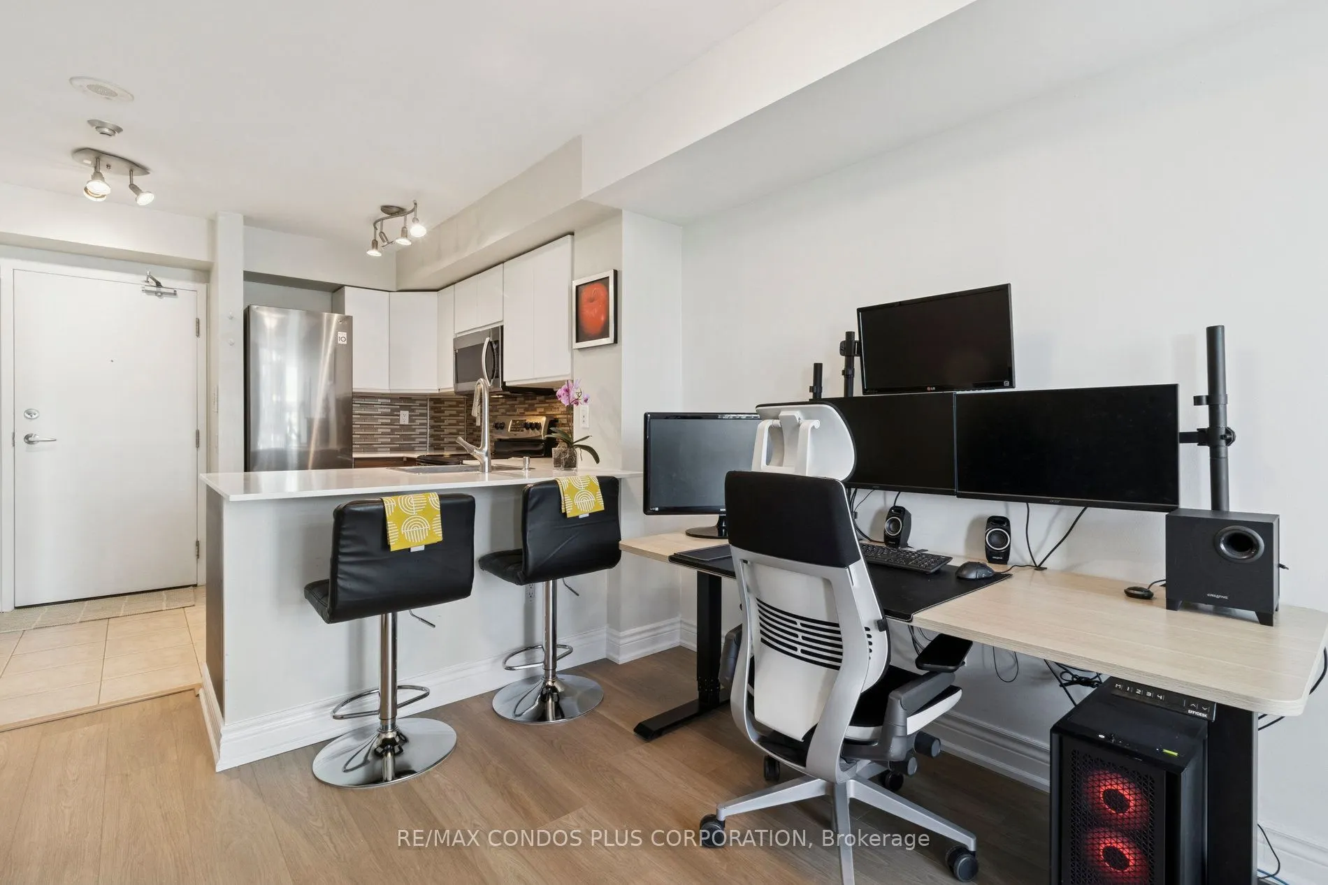 30 Harrison Garden Boulevard, #708