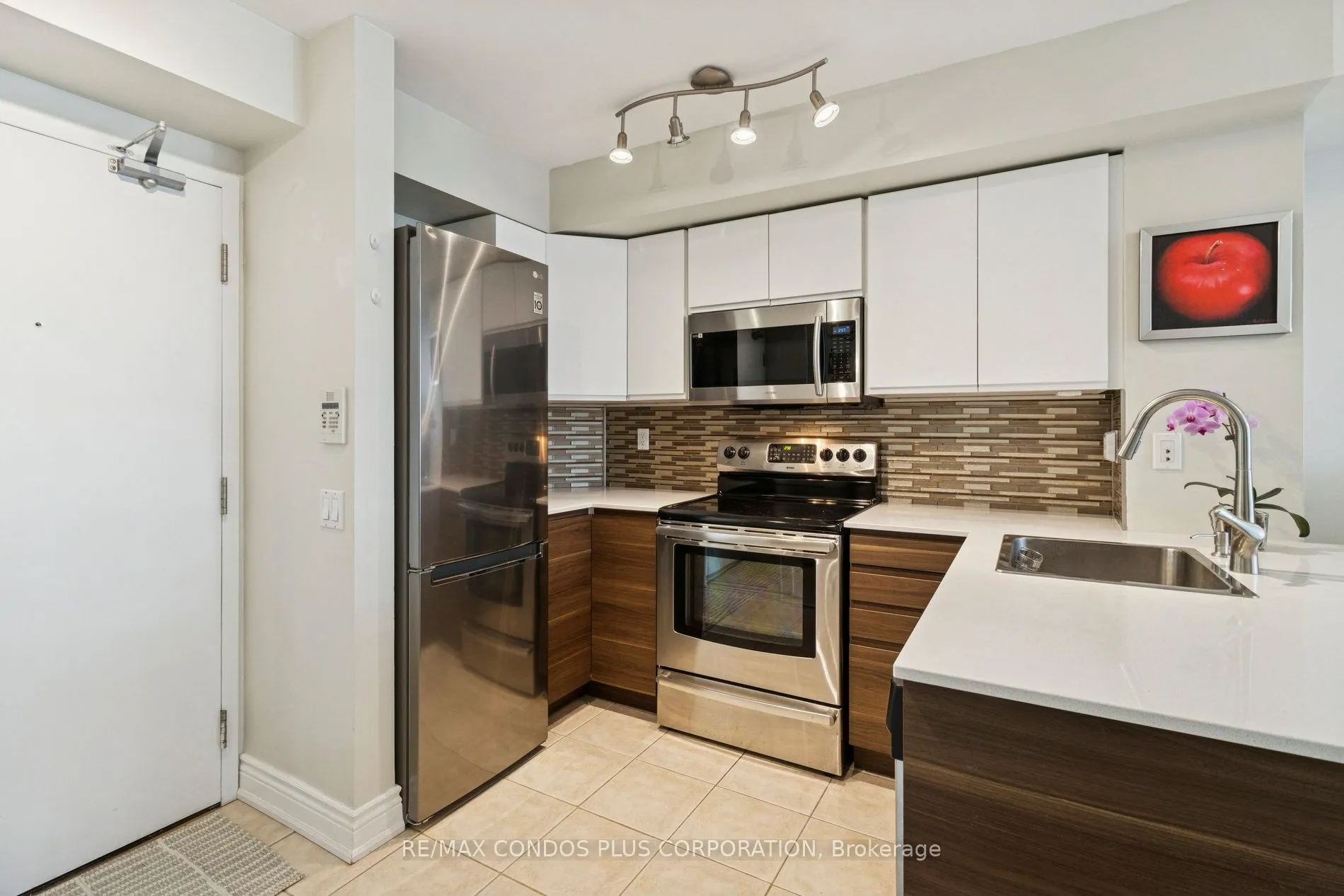 30 Harrison Garden Boulevard, #708