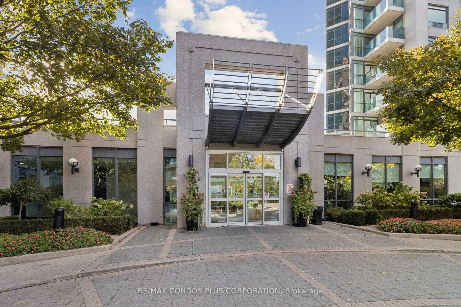 30 Harrison Garden Boulevard, #708