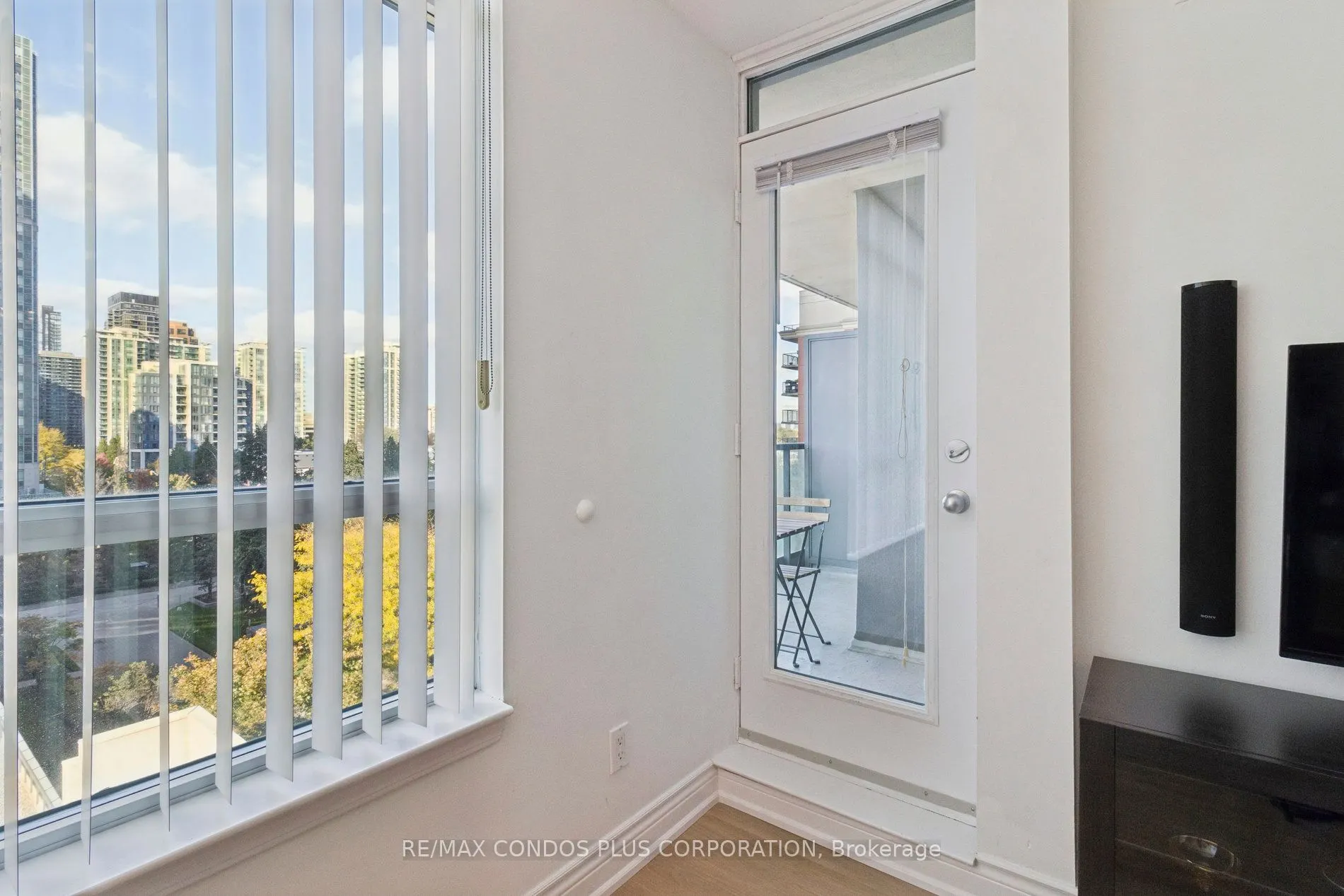 30 Harrison Garden Boulevard, #708