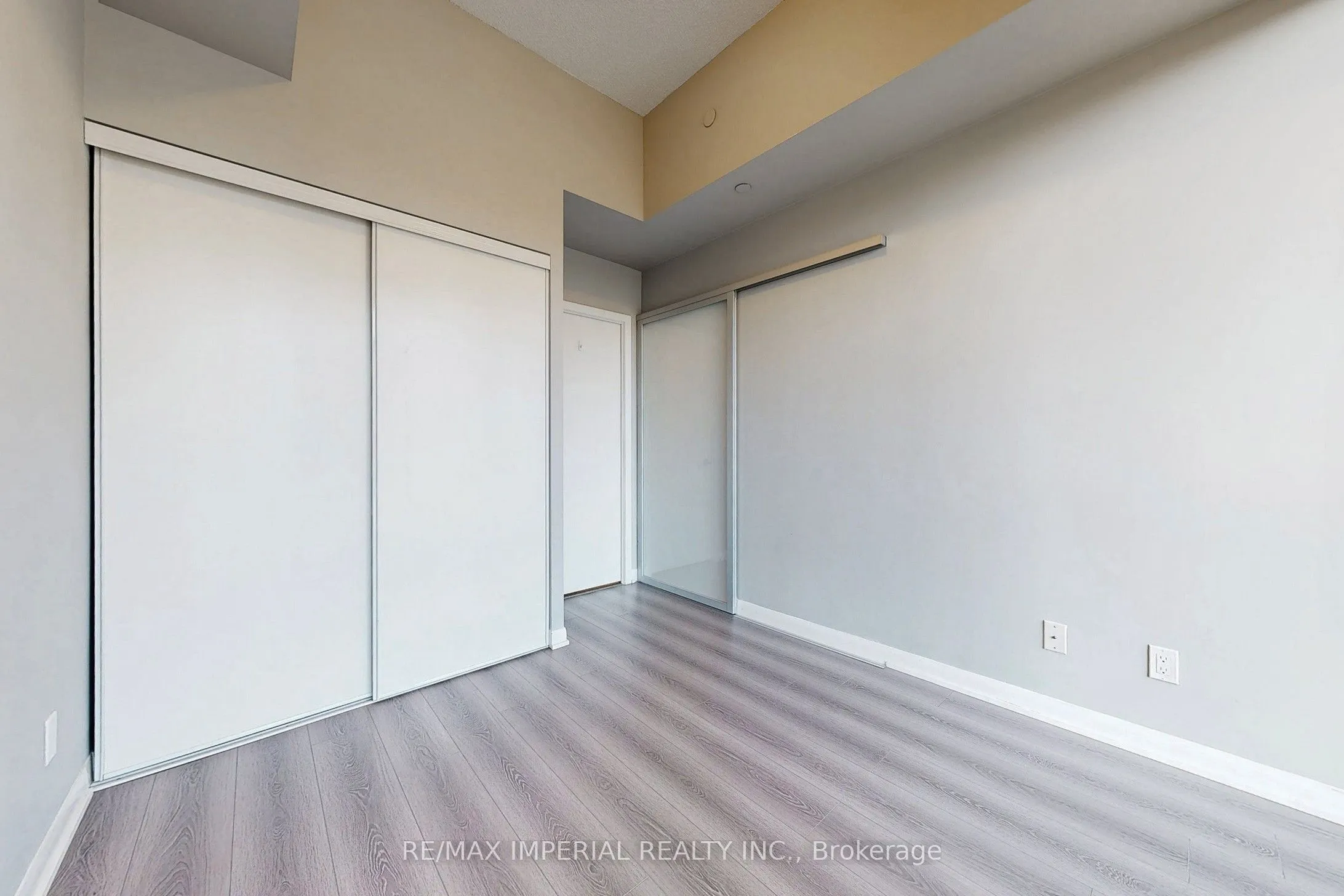 435 Richmond Street W, #Ph104
