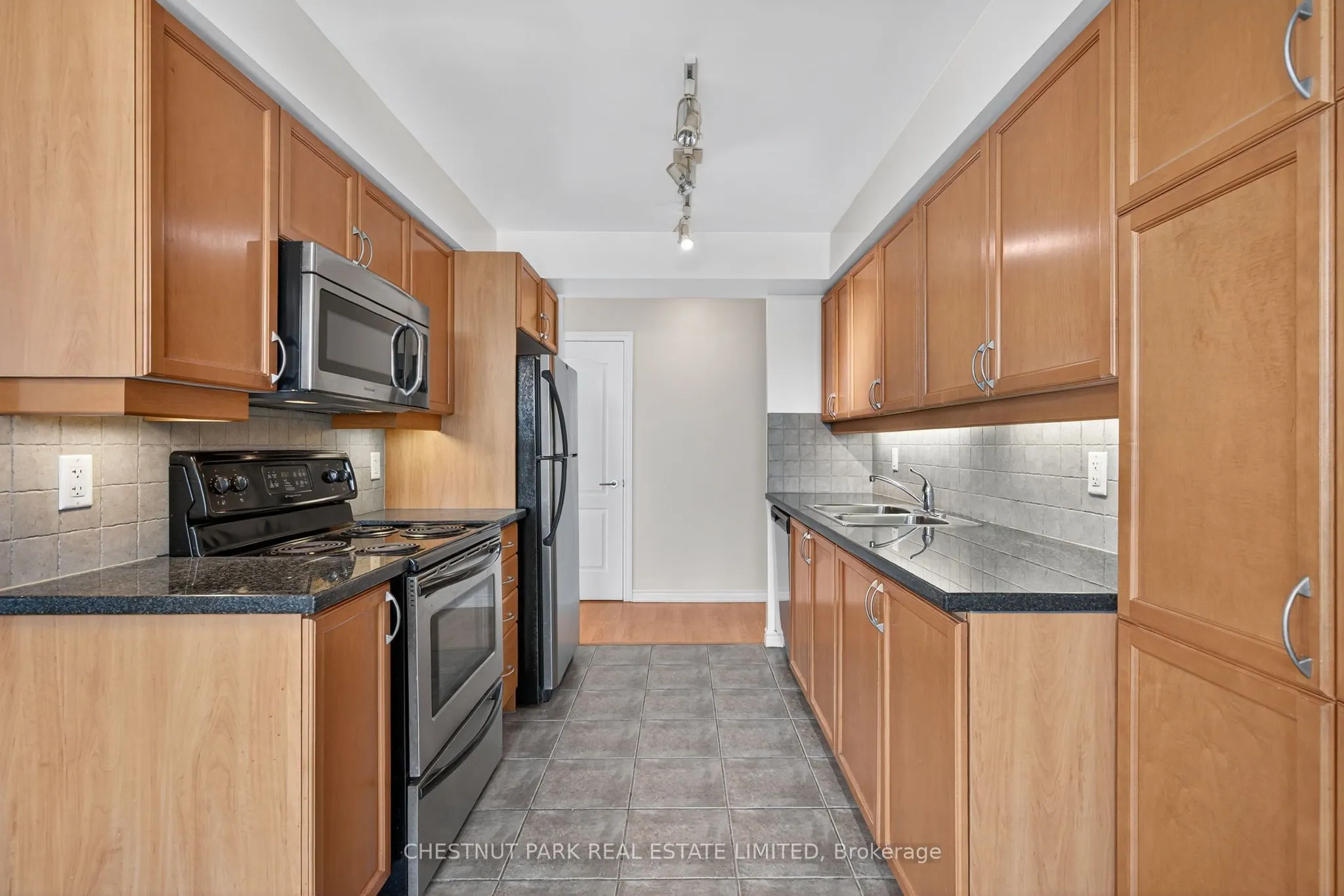 3840 Bathurst Street, #703