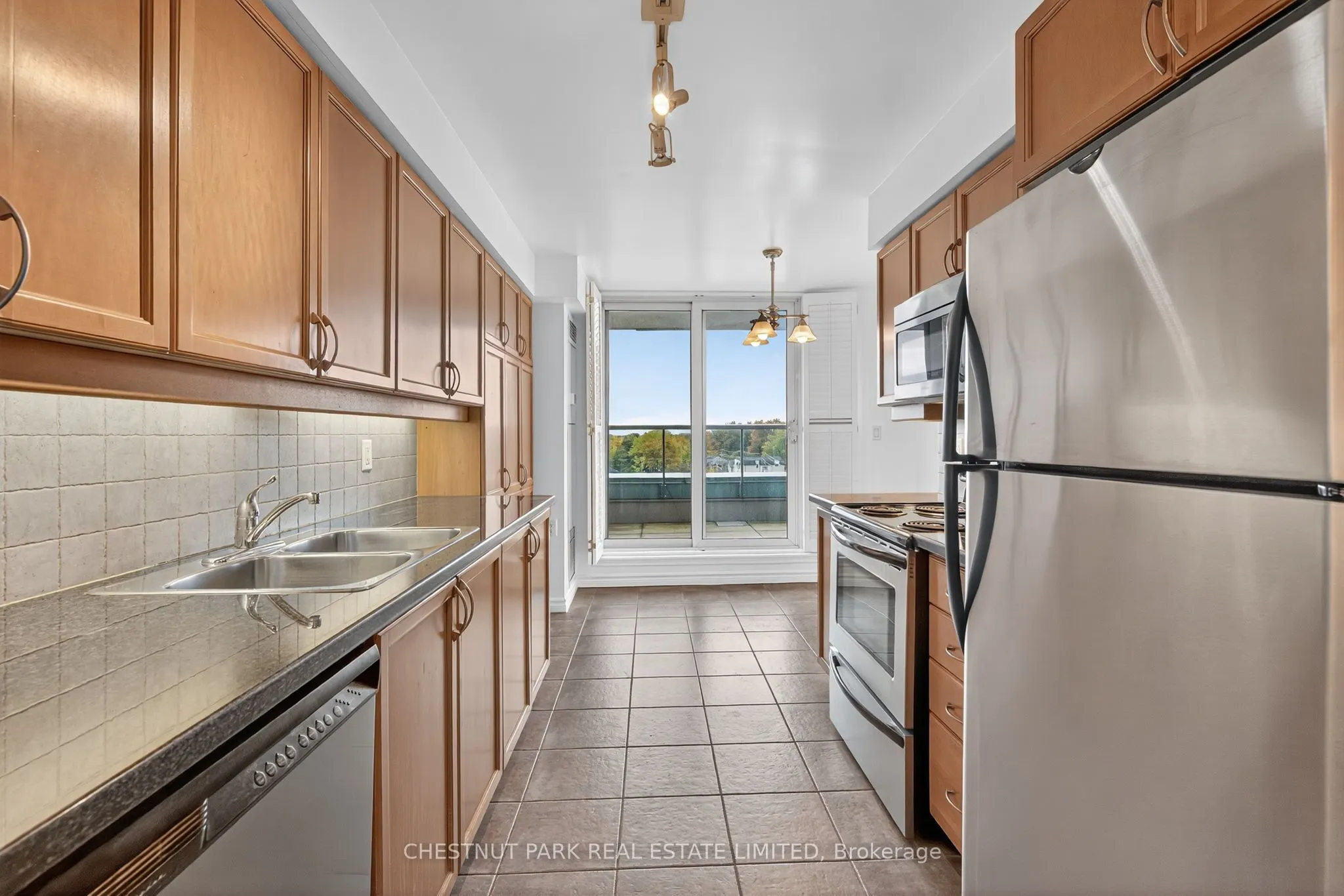 3840 Bathurst Street, #703