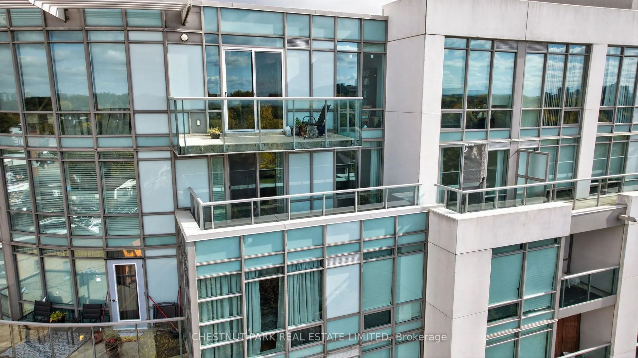 3840 Bathurst Street, #703
