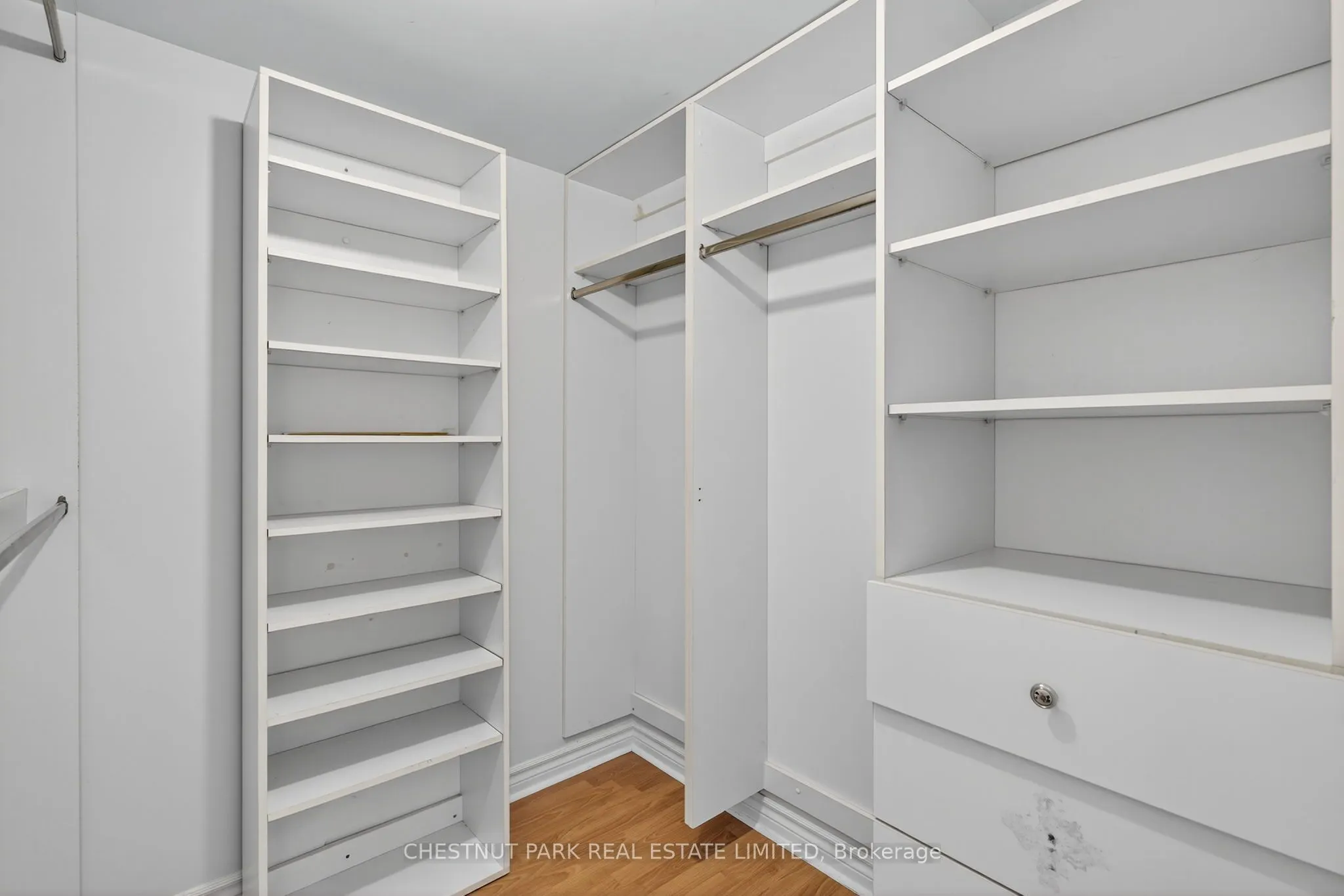 3840 Bathurst Street, #703