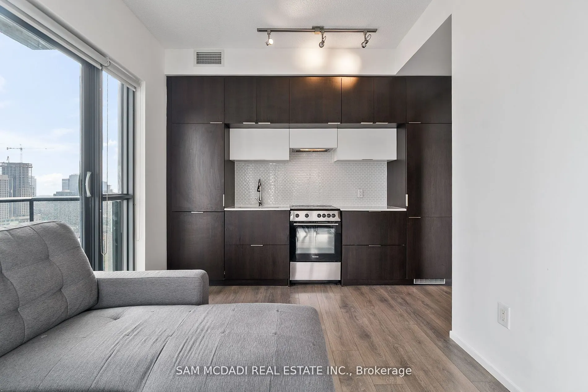 159 Dundas Street E, #1906