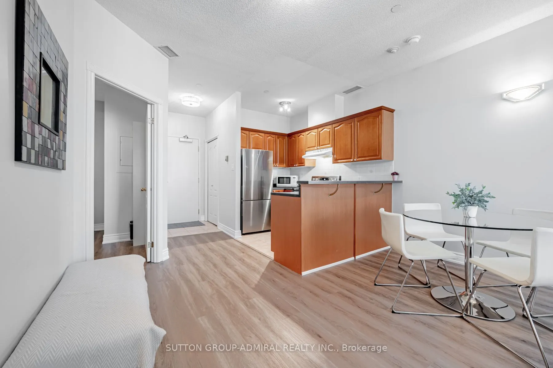 393 King Street W, #1103