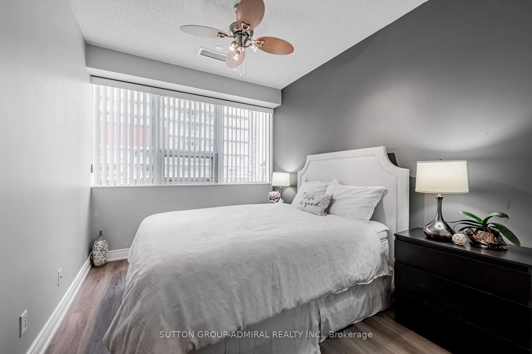 393 King Street W, #1103