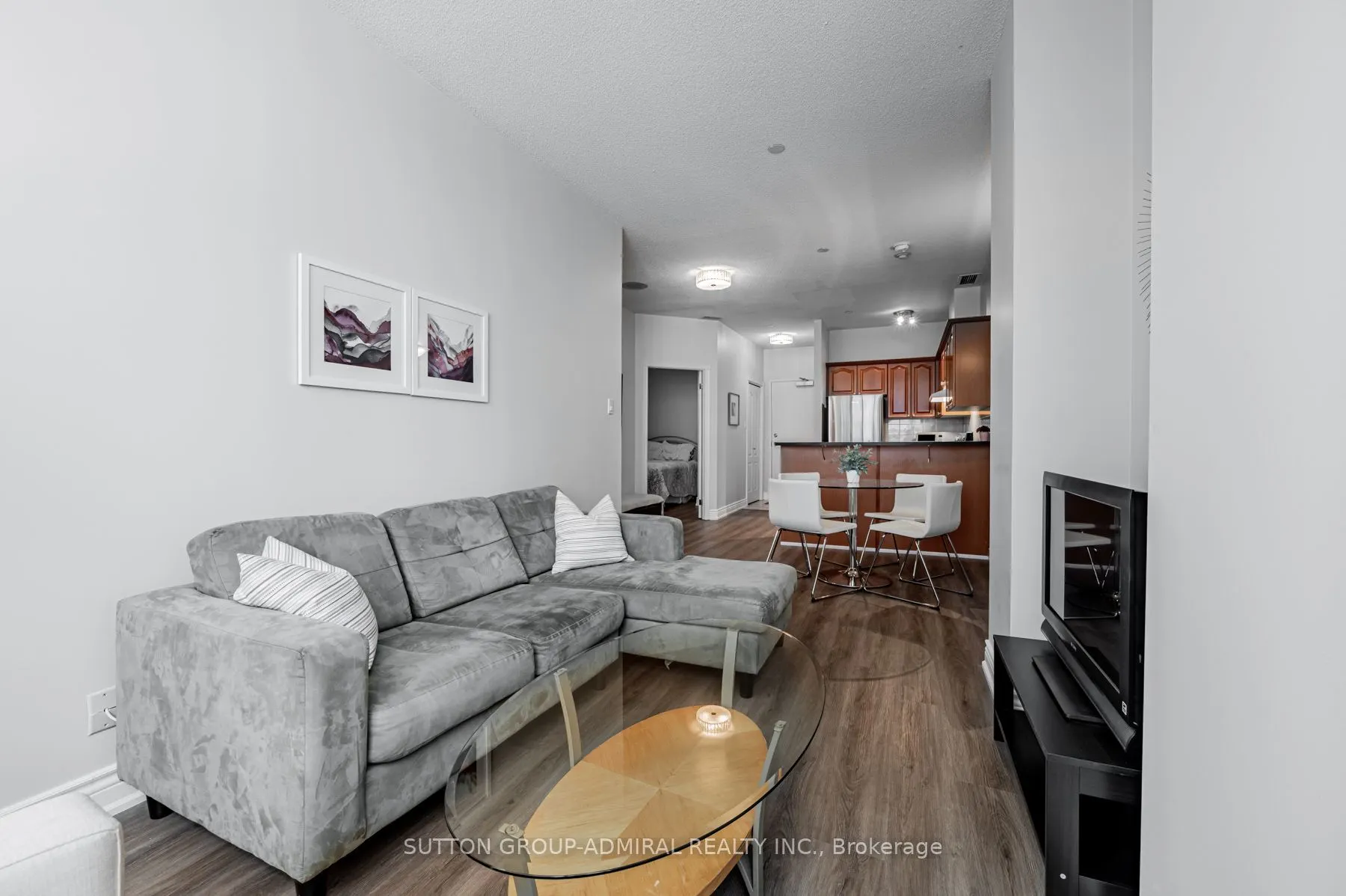 393 King Street W, #1103