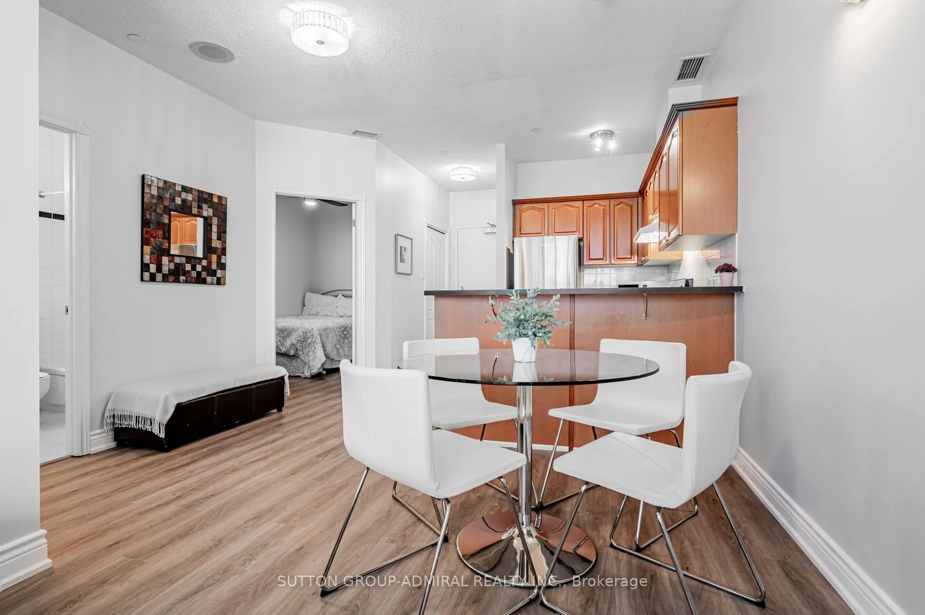 393 King Street W, #1103