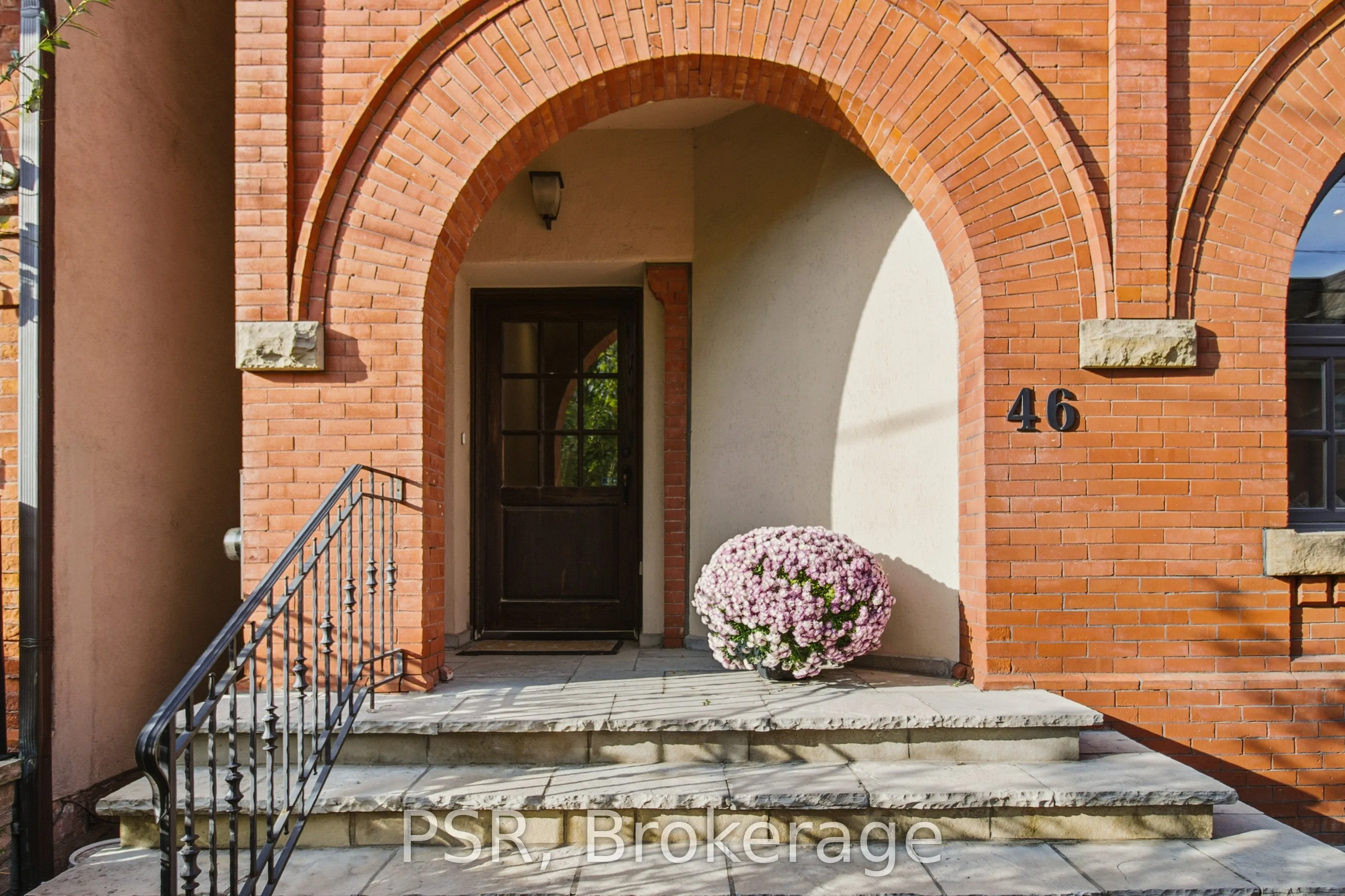 46 Bernard Avenue