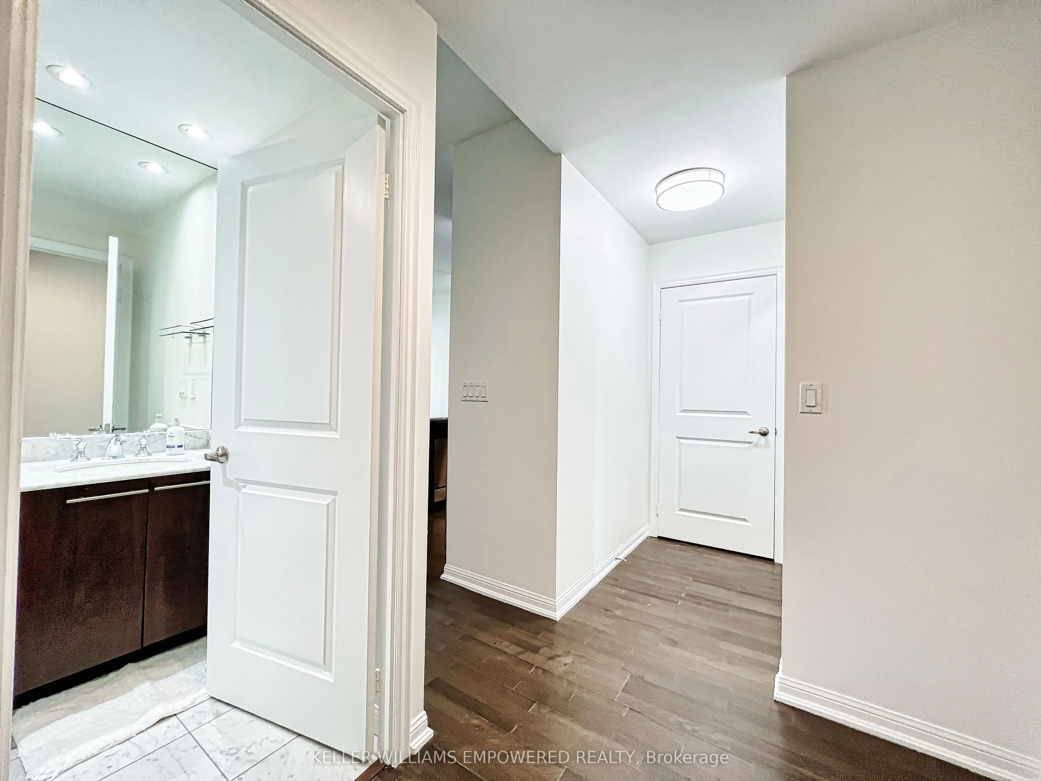 628 Fleet Street, #715