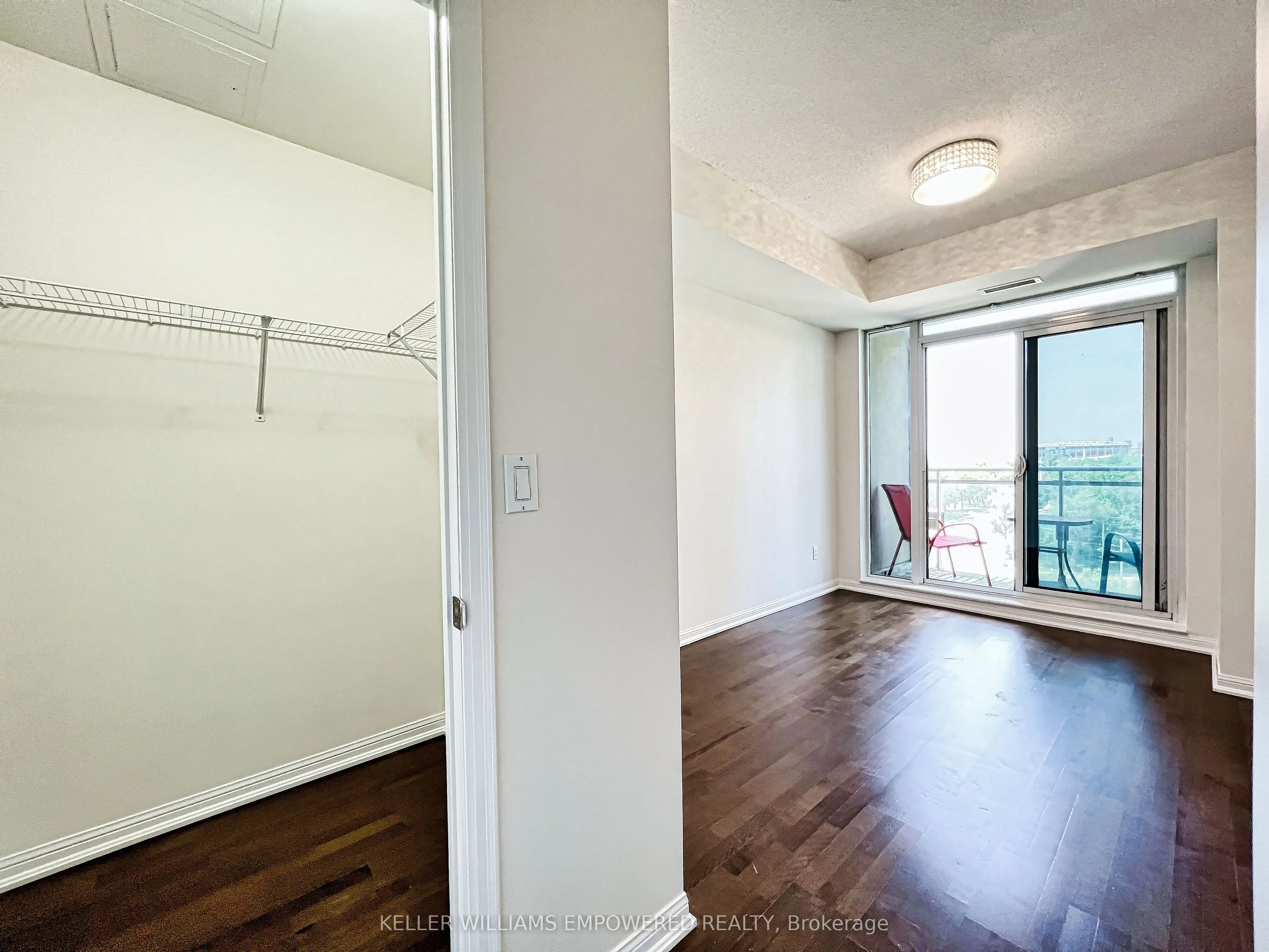 628 Fleet Street, #715