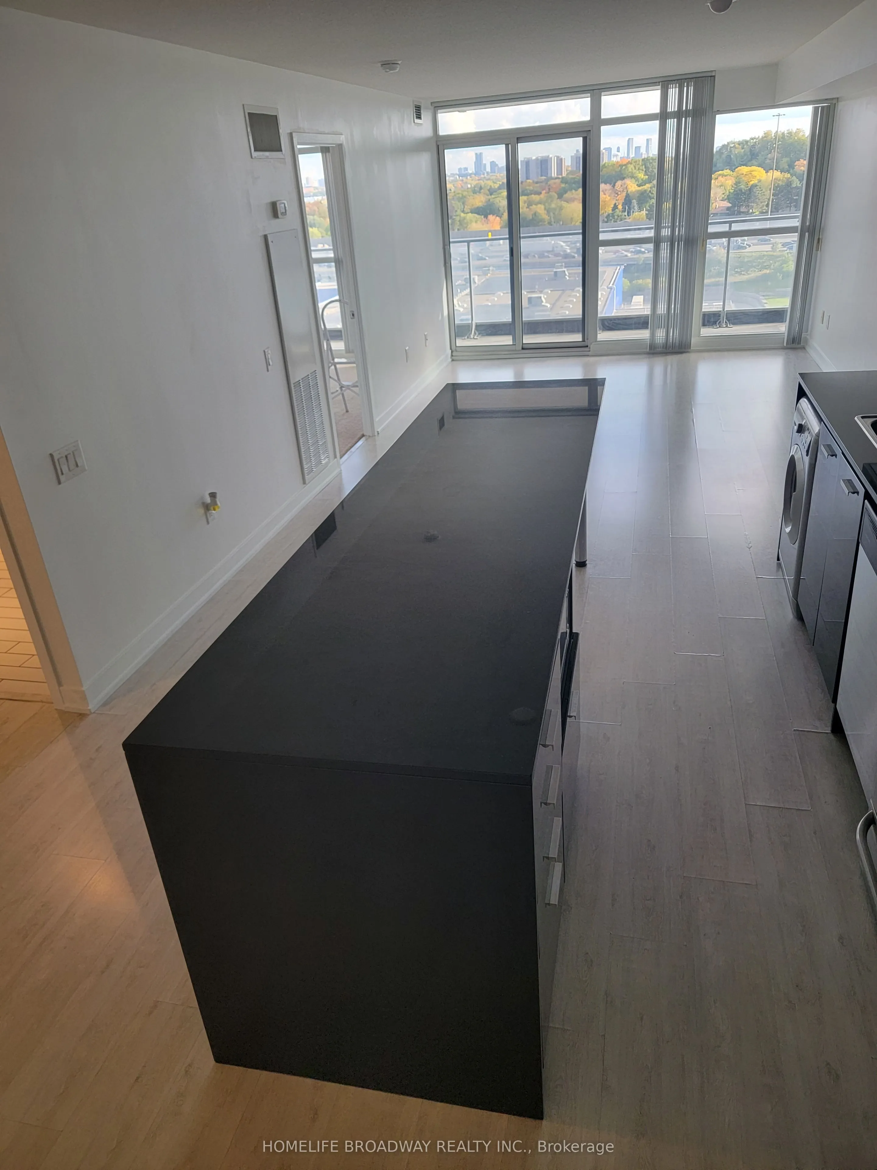 19 Singer Court, #1203