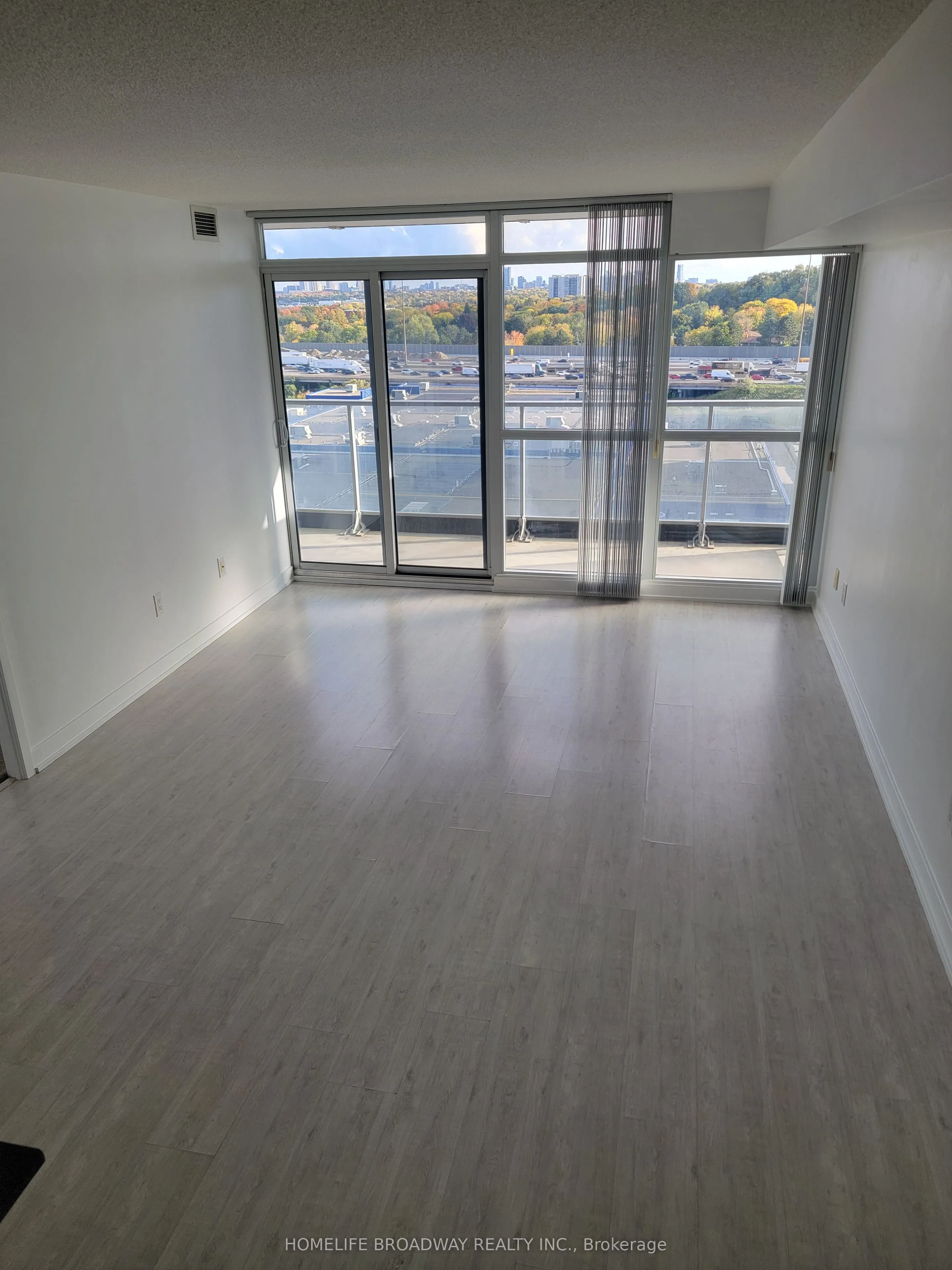 19 Singer Court, #1203