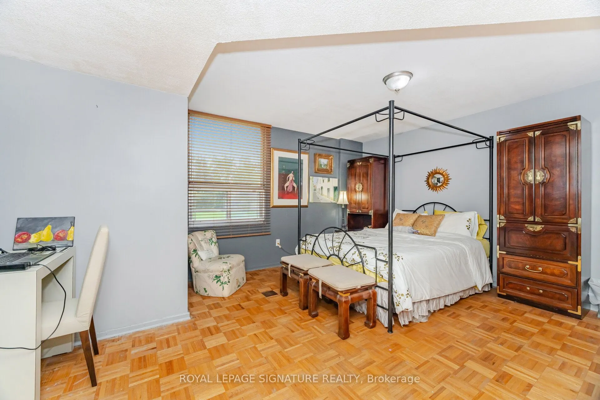10 Edgecliff Golfway, #303