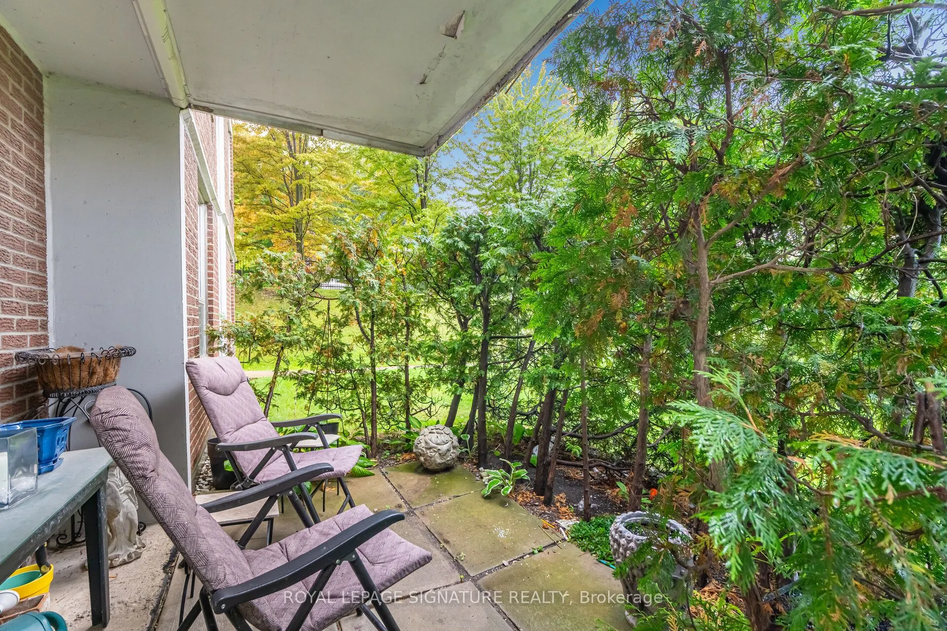 10 Edgecliff Golfway, #303