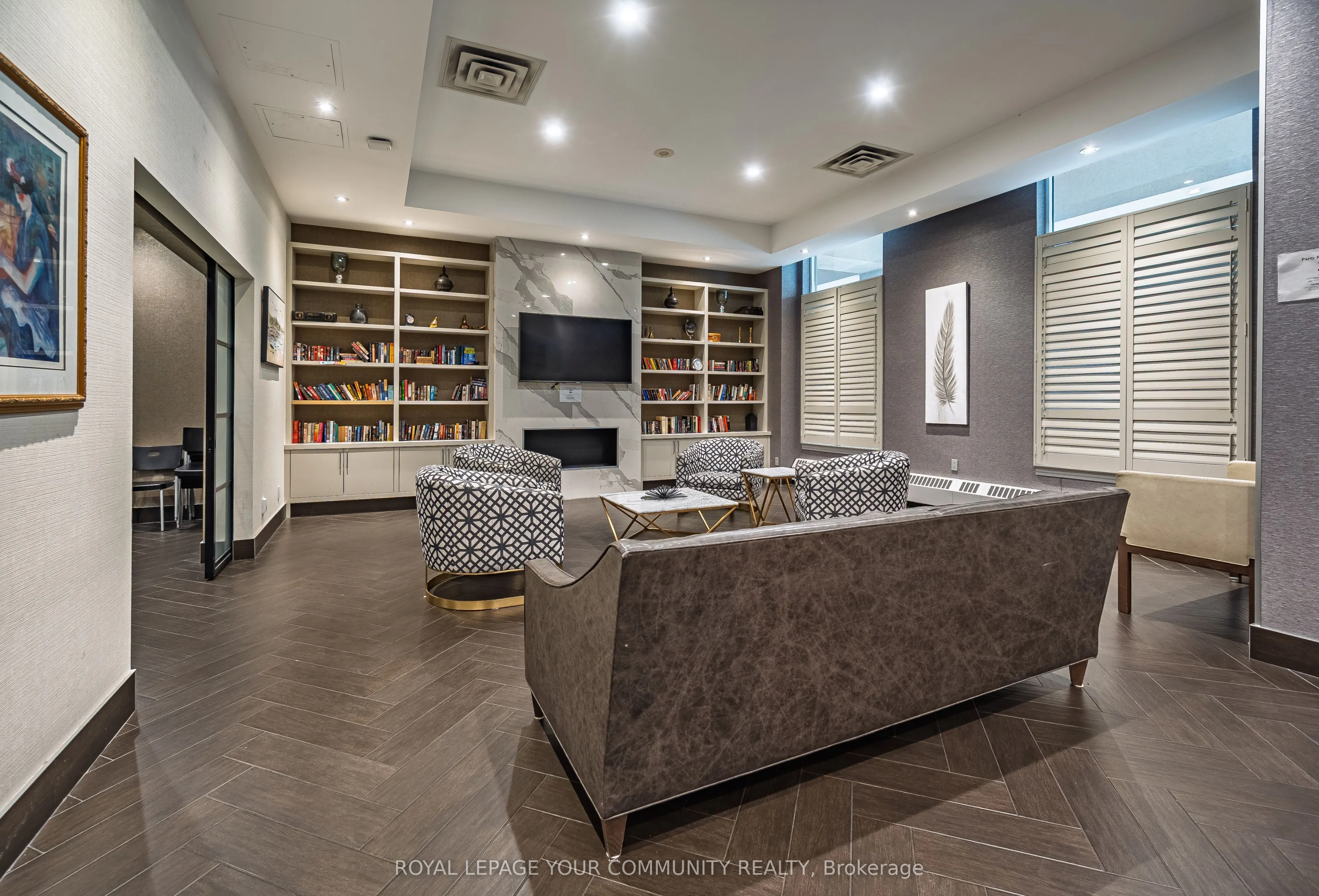 18 Kenaston Gardens, #1906
