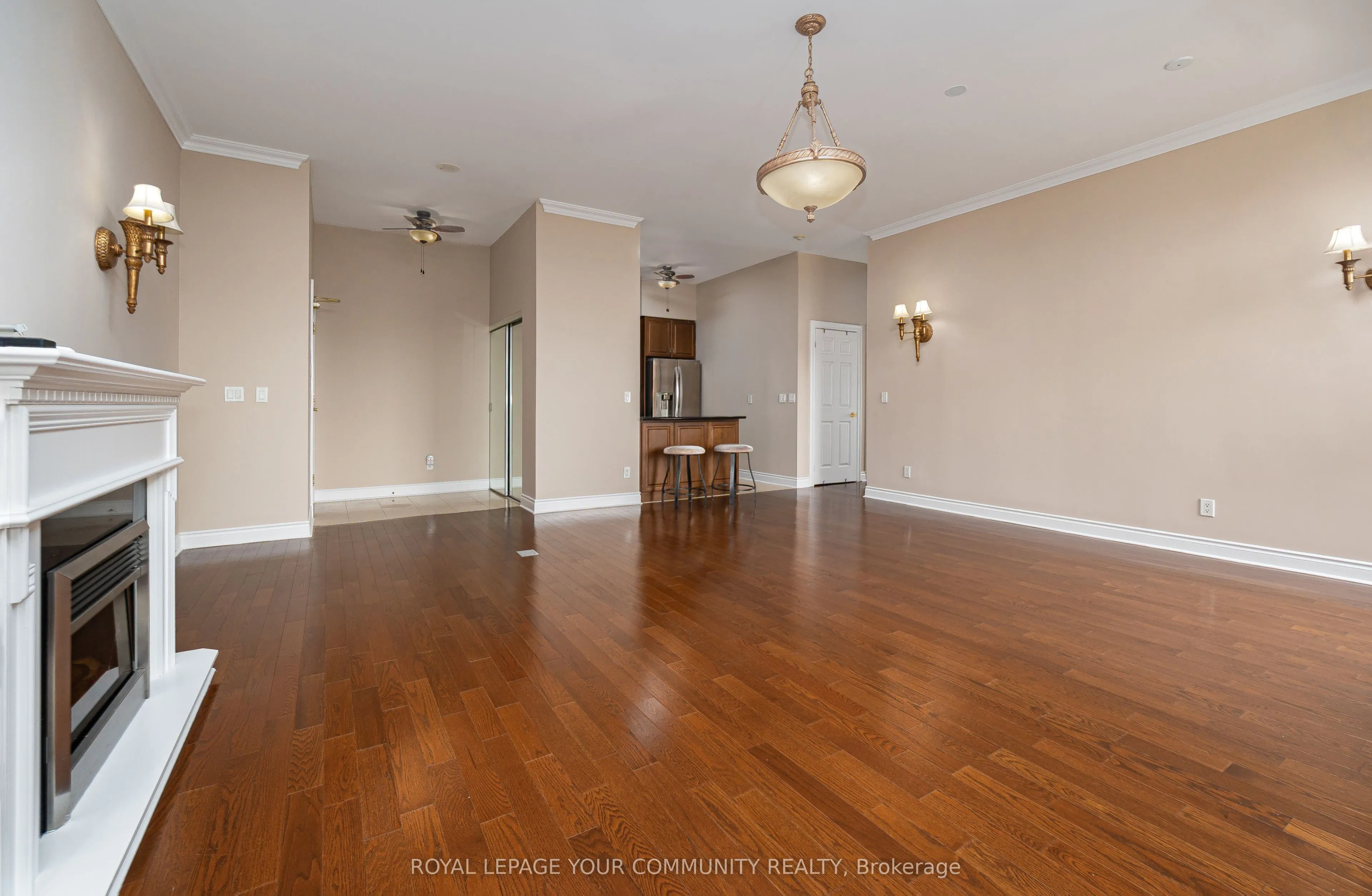 18 Kenaston Gardens, #1906