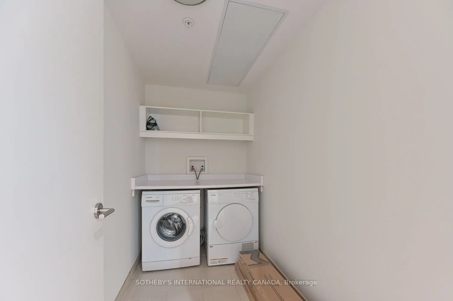 180 University Avenue, #2608