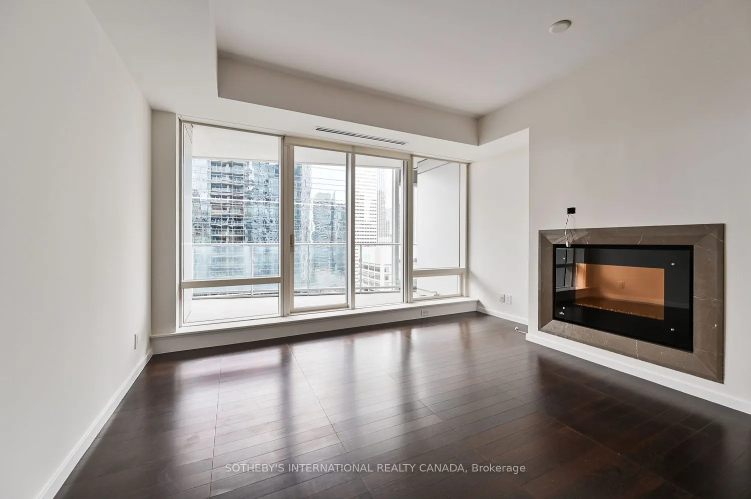 180 University Avenue, #2608