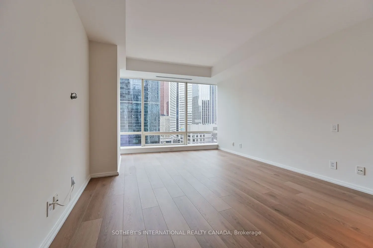 180 University Avenue, #2608