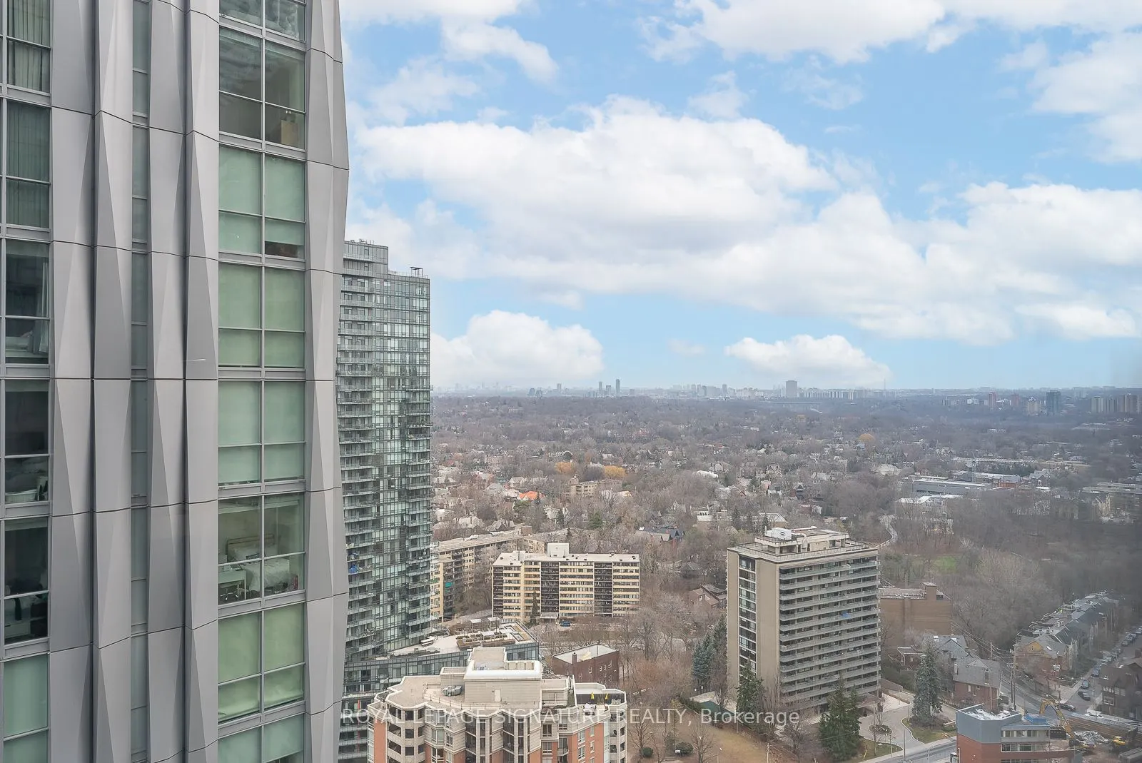 8 Cumberland Street, #2809