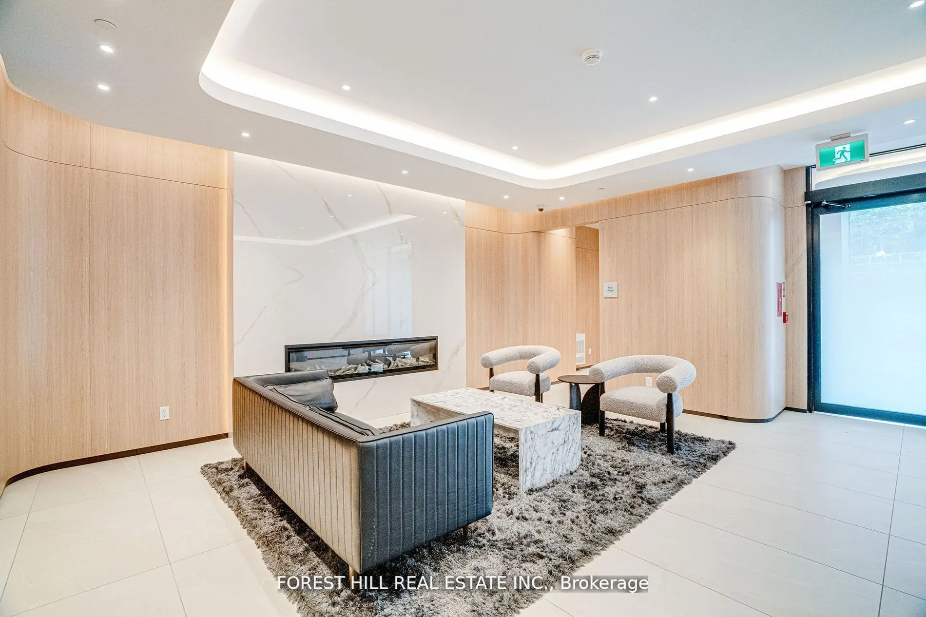 185 Alberta Avenue, #209