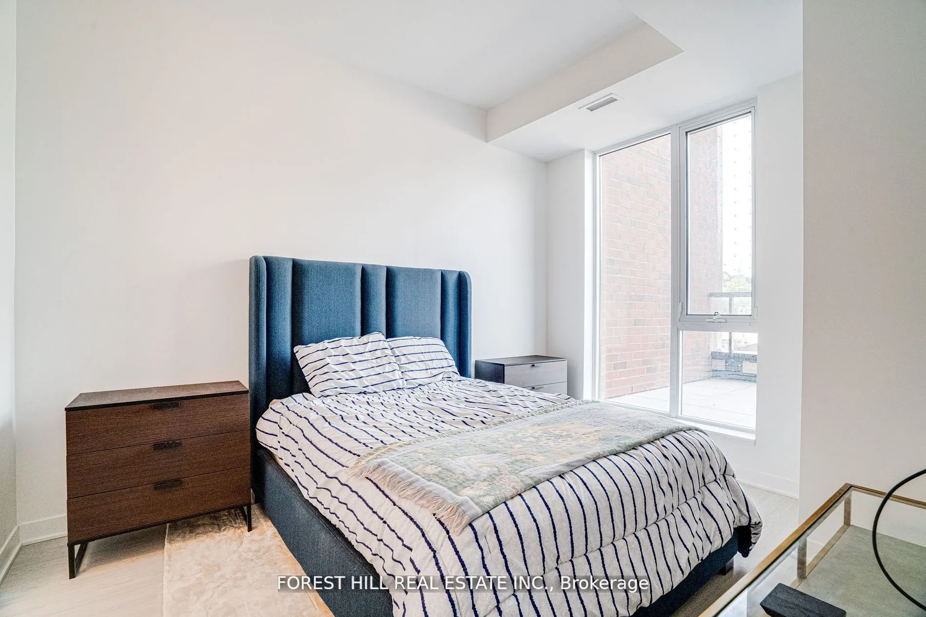 185 Alberta Avenue, #209
