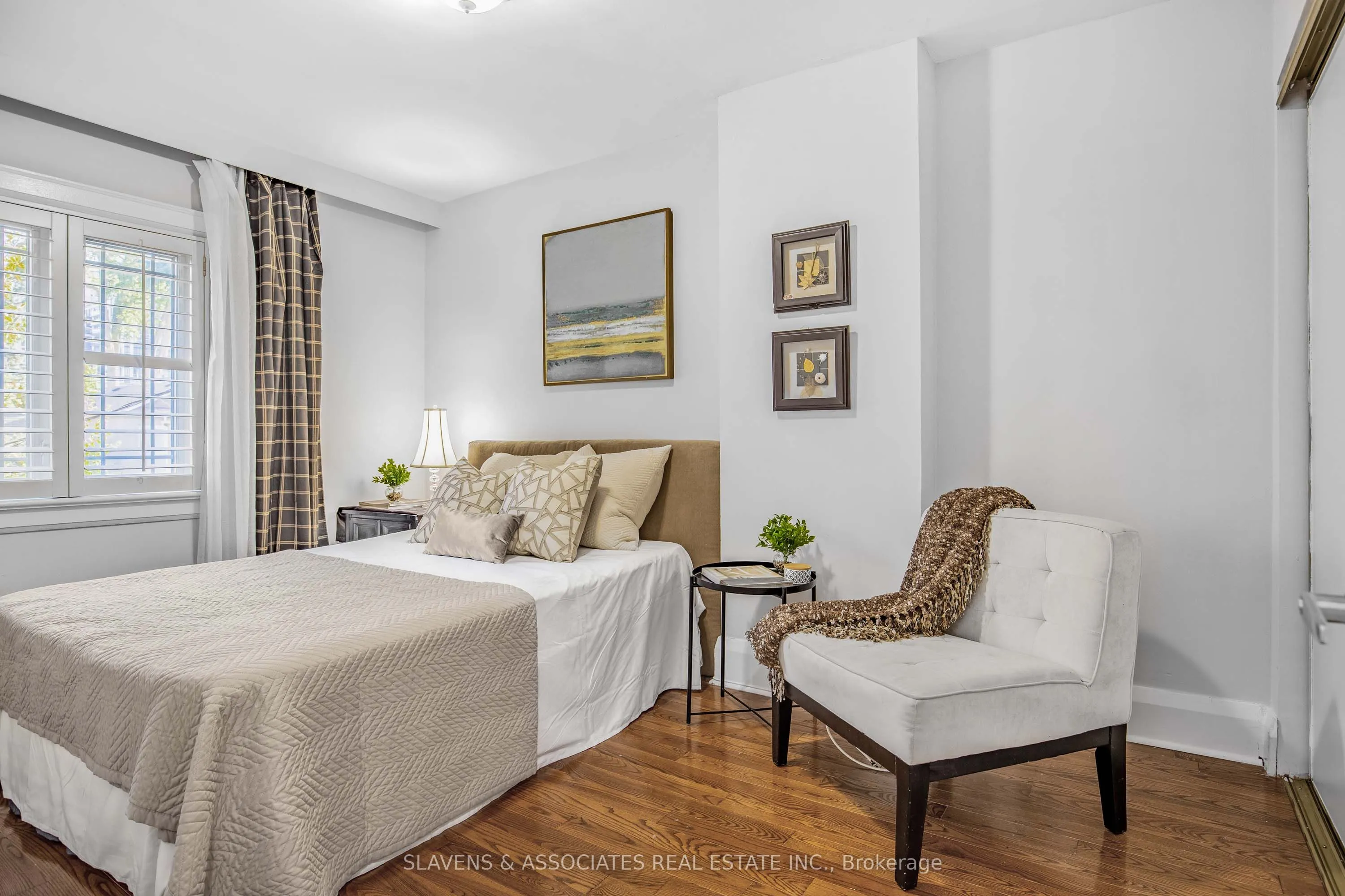 226 Broadway Avenue
